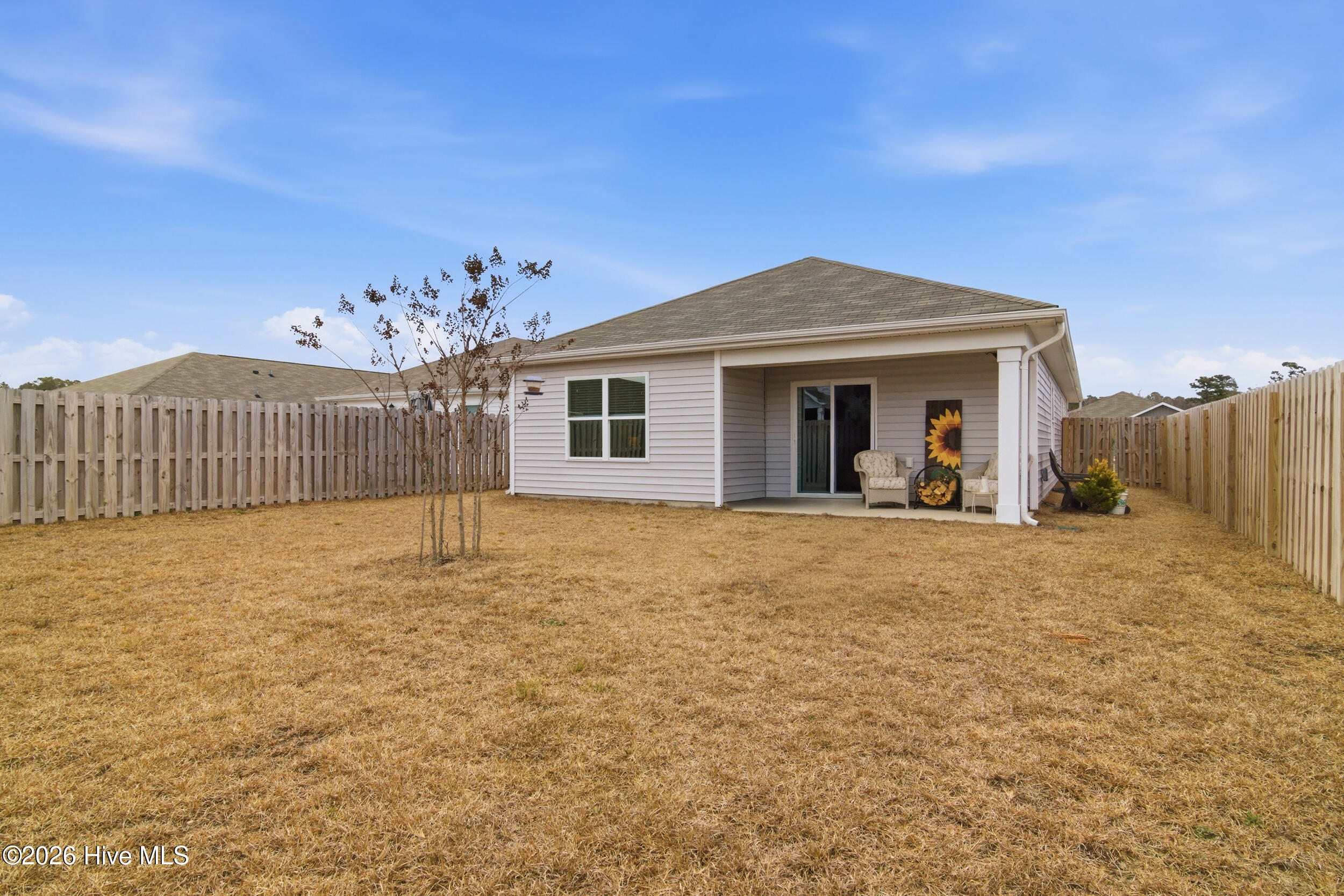 100555979 | Photo 51