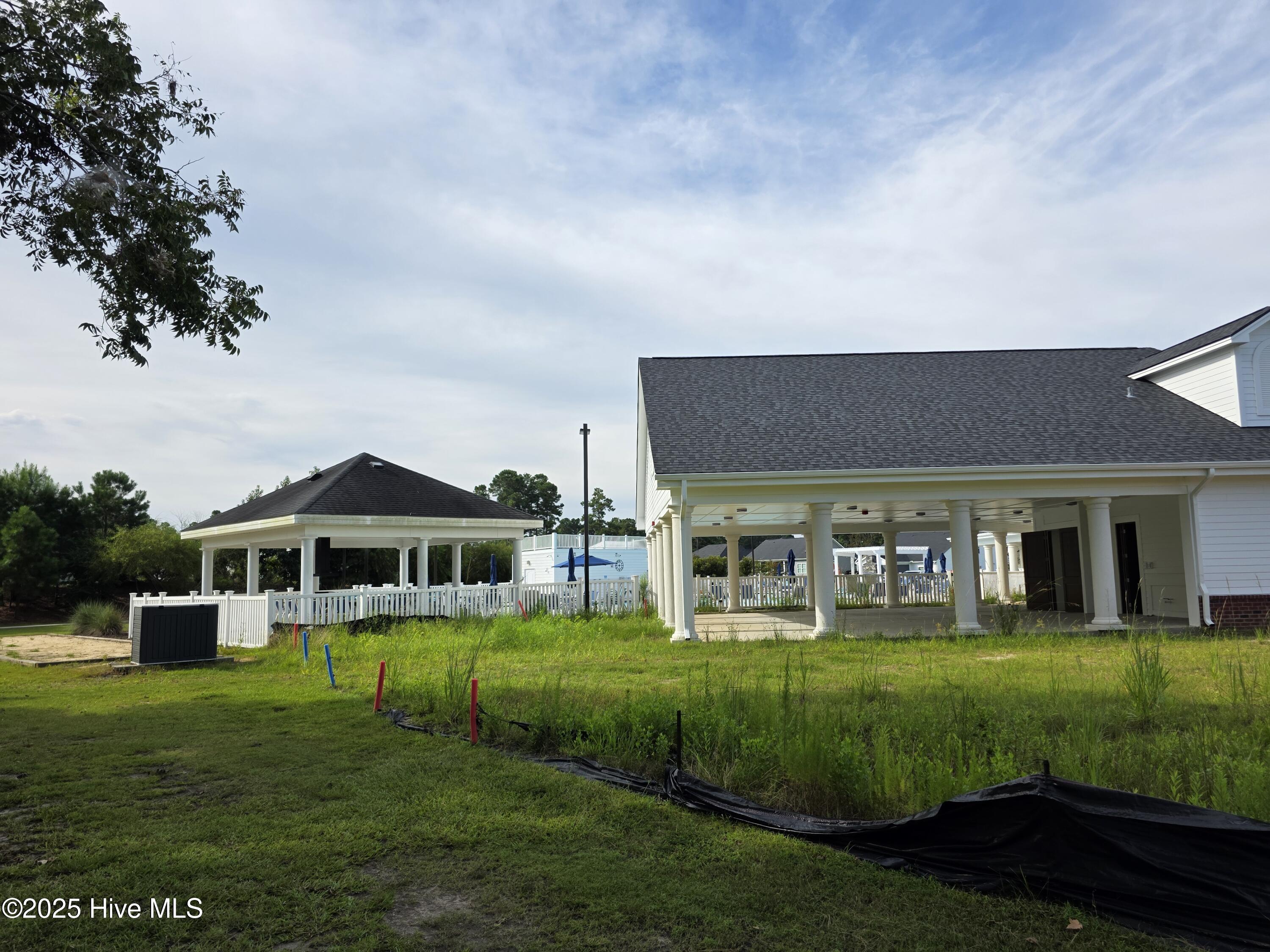 100527504 | Photo 48