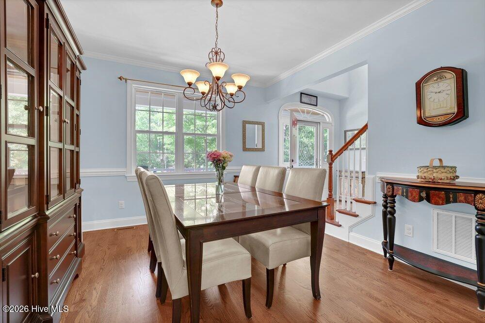 100568961 | Photo 15