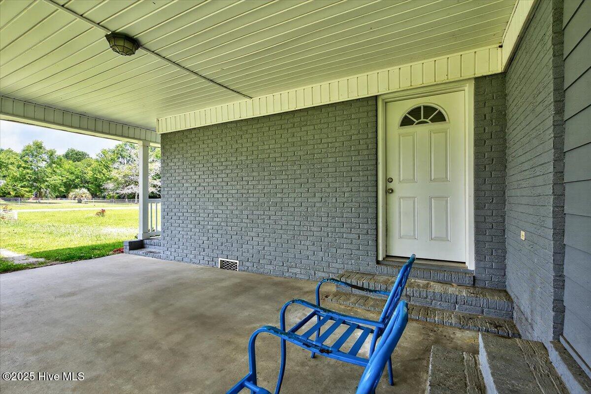 100513703 | Photo 12