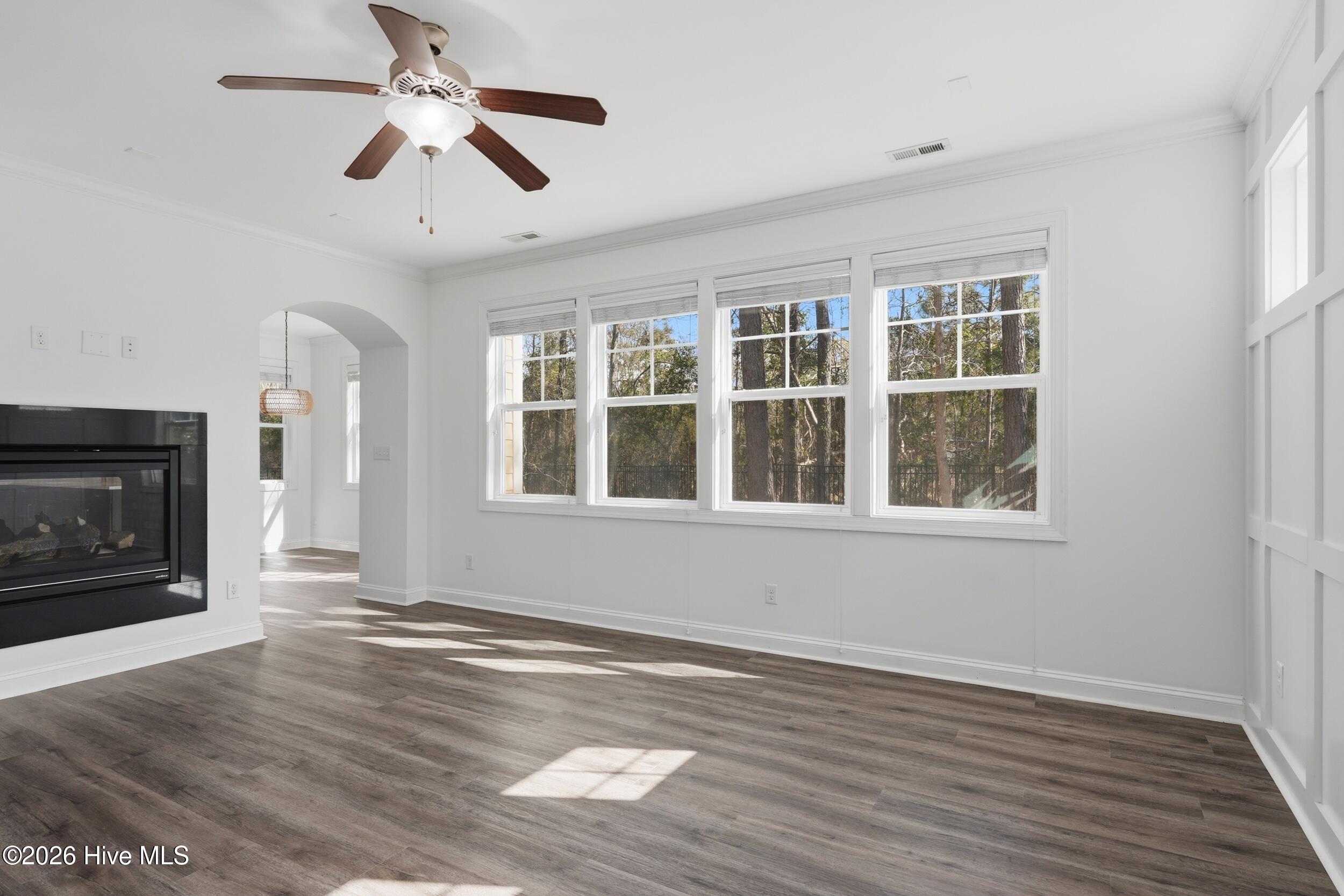 100564120 | Photo 27