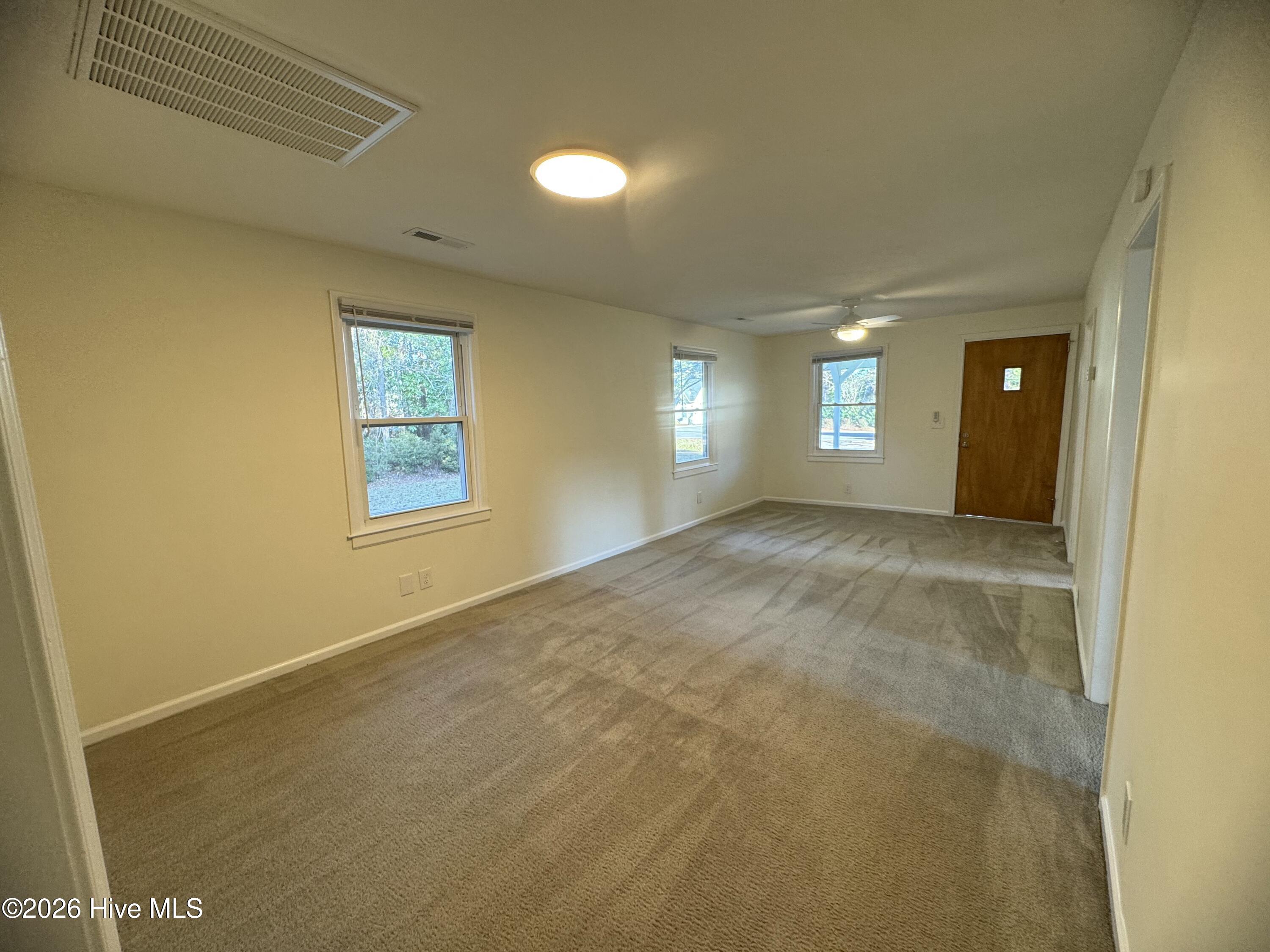 100555993 | Photo 13