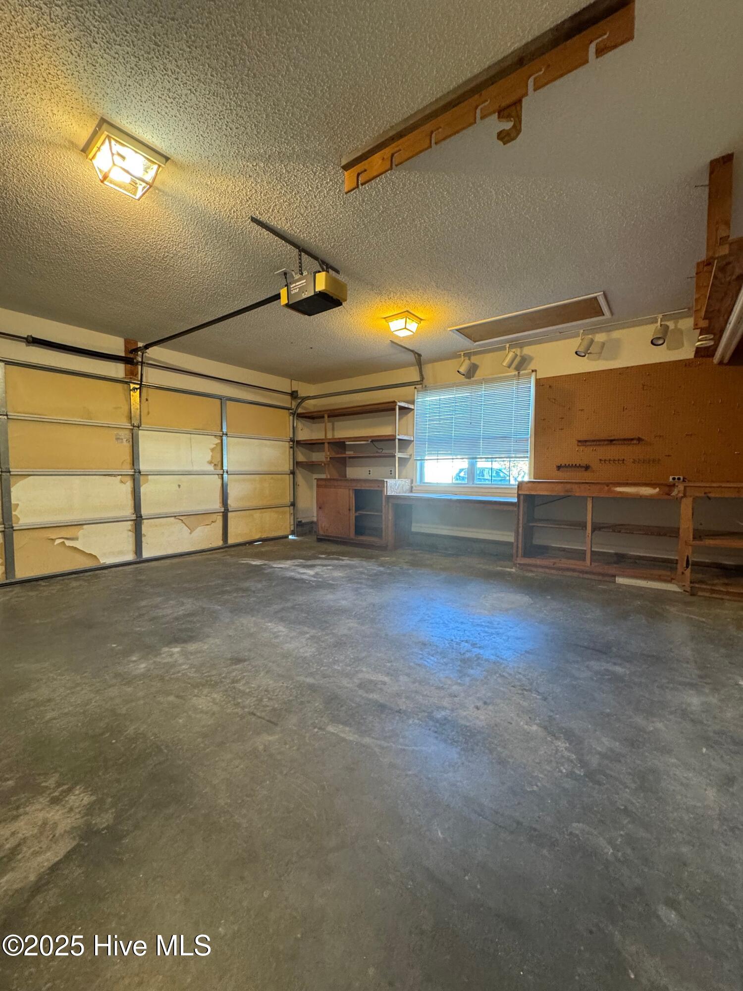 100539298 | Photo 23