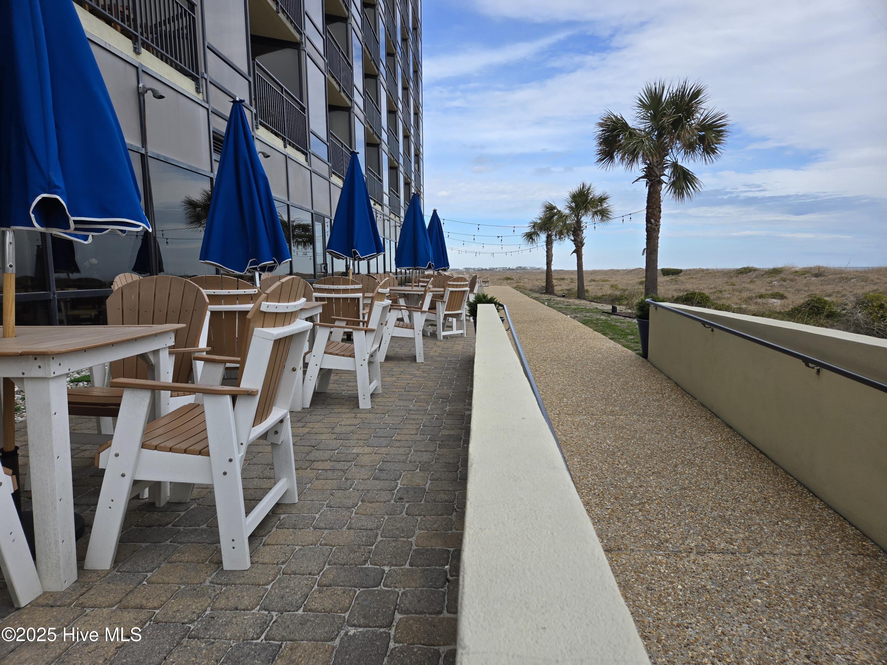 100494459 | Photo 33