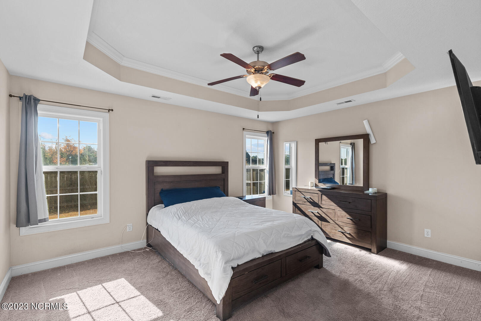 100553730 | Photo 21