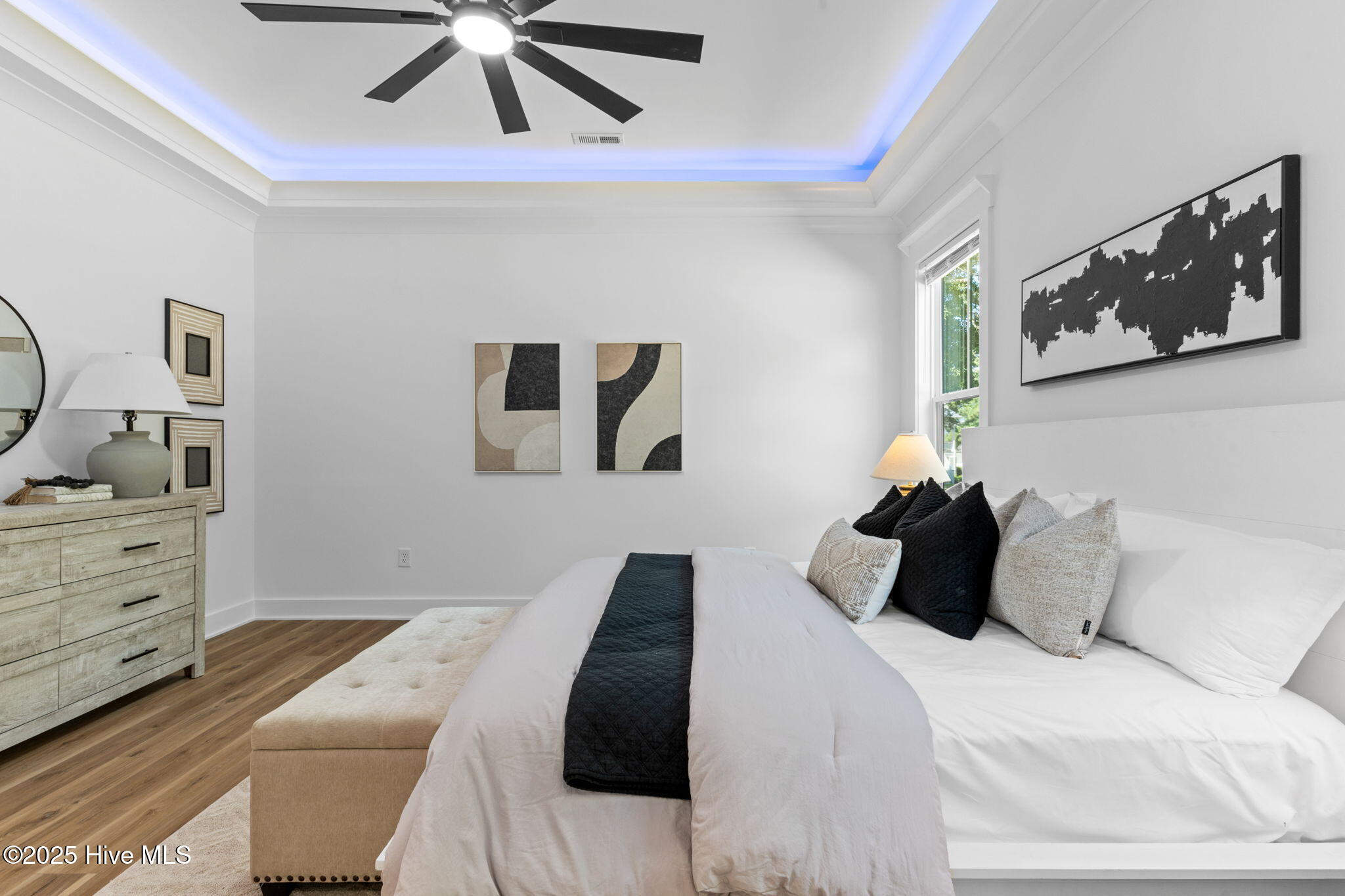 100529099 | Photo 21