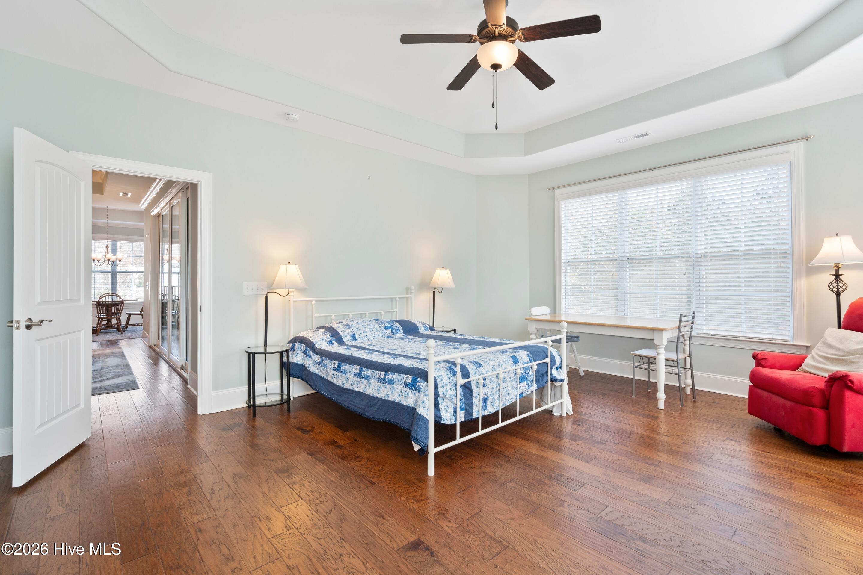 100547652 | Photo 33