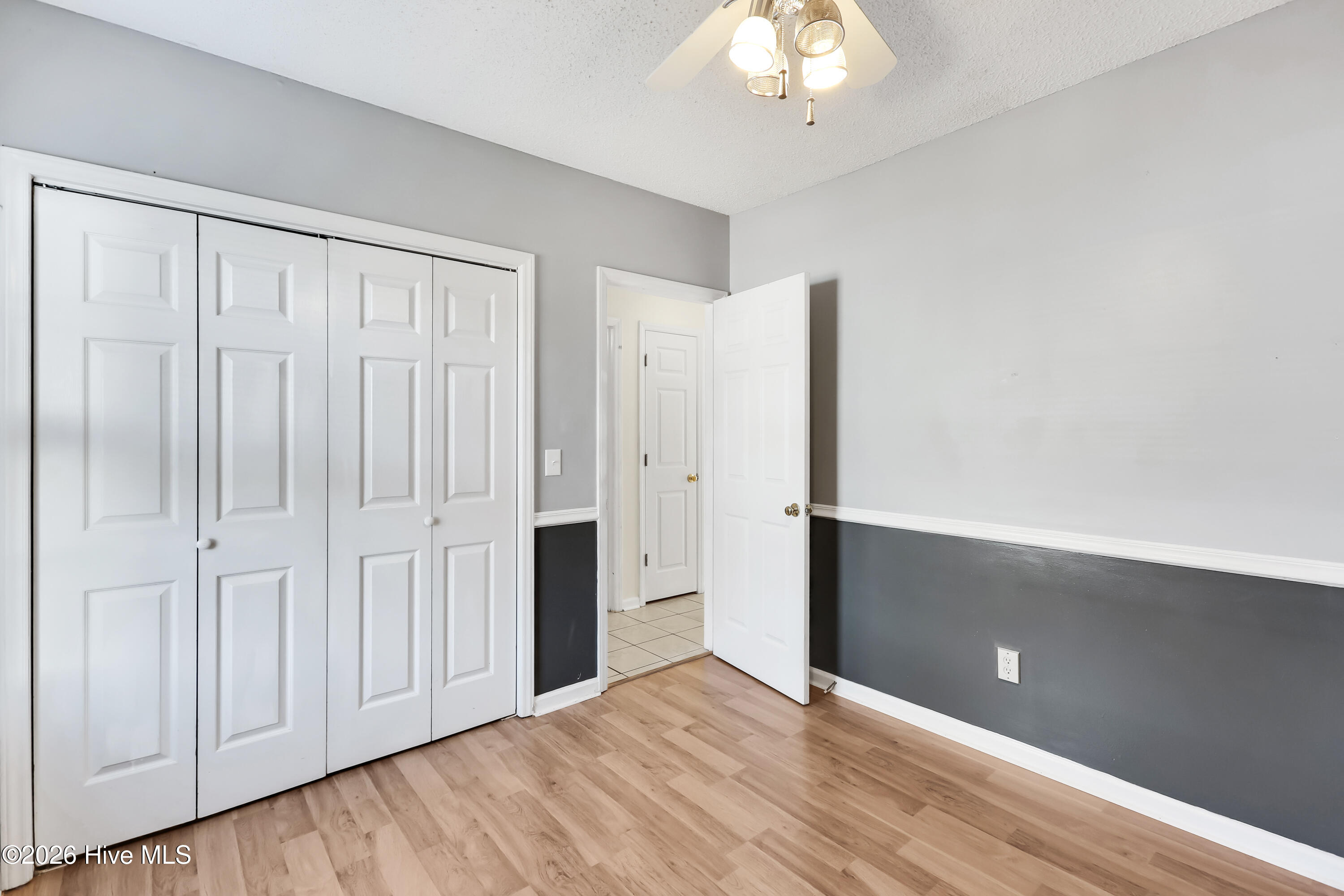 100550407 | Photo 22