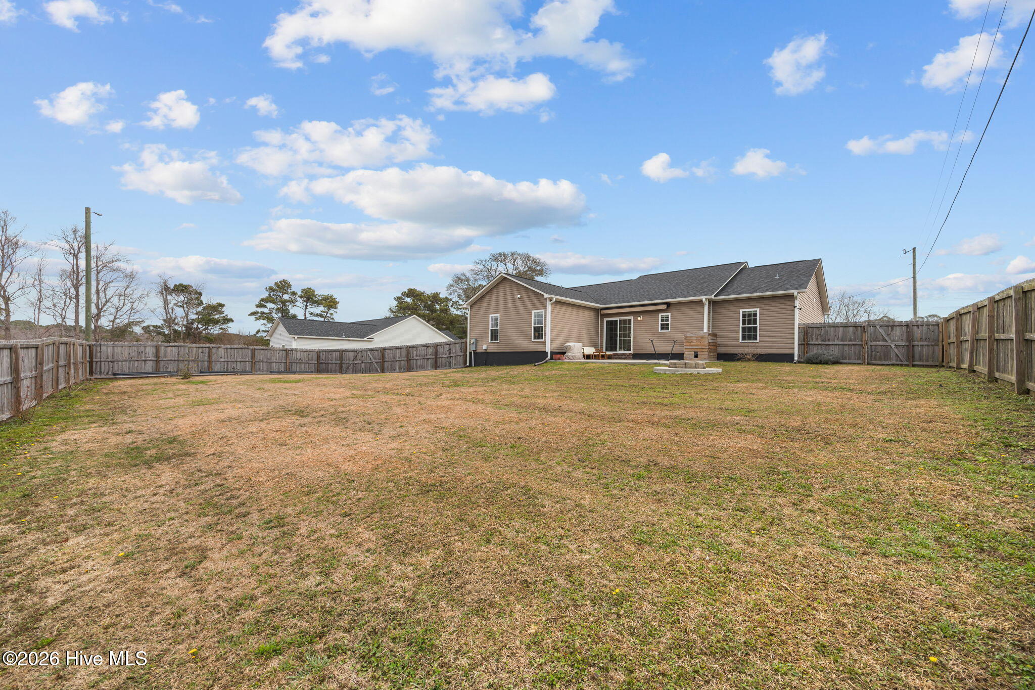 100557380 | Photo 49