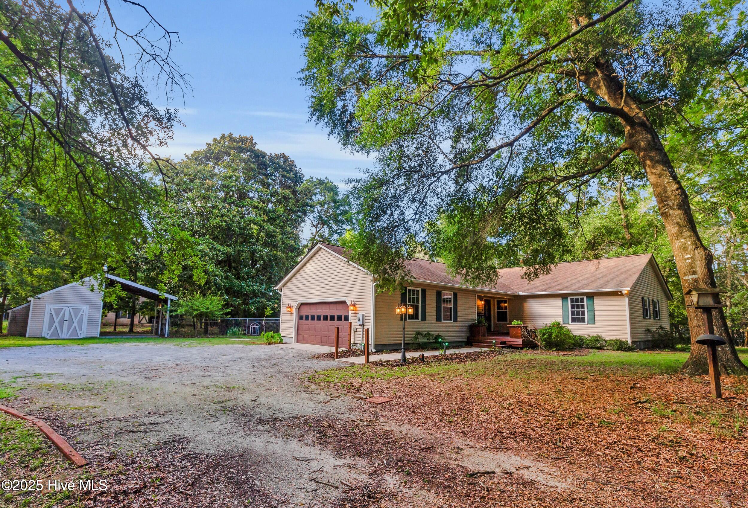 Homes for sale in New Bern, NC | 1913 Jimmys Rd, New Bern, NC 28560 | MLS# 100505073