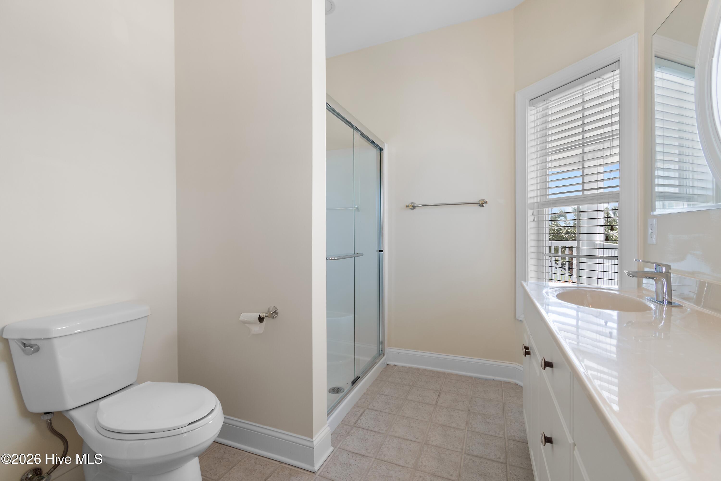 100566574 | Photo 44