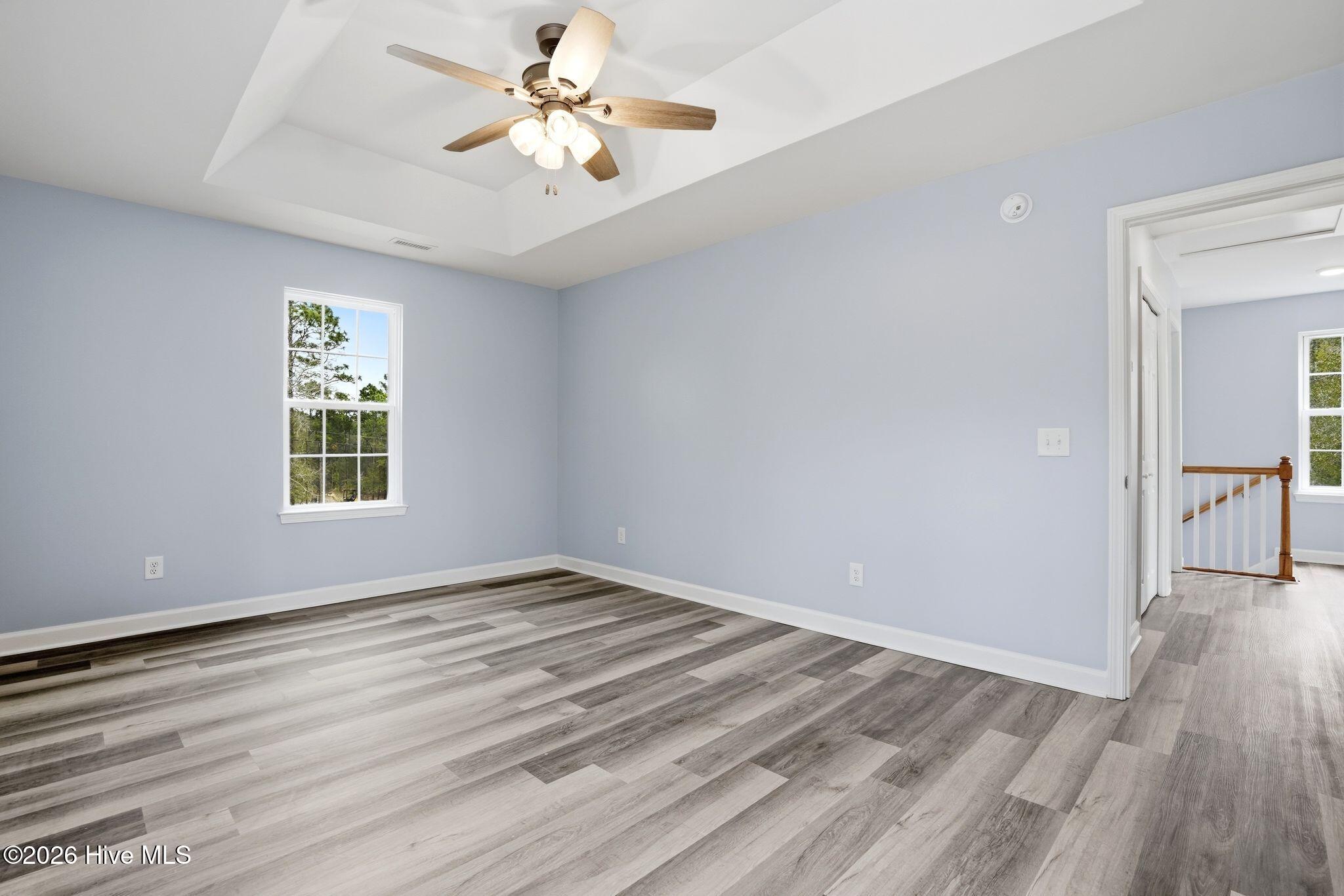 100557093 | Photo 47