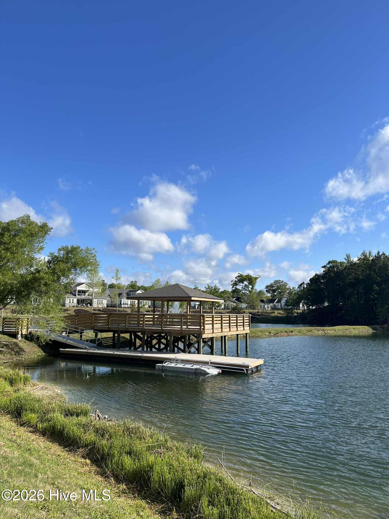 100548611 | Photo 48