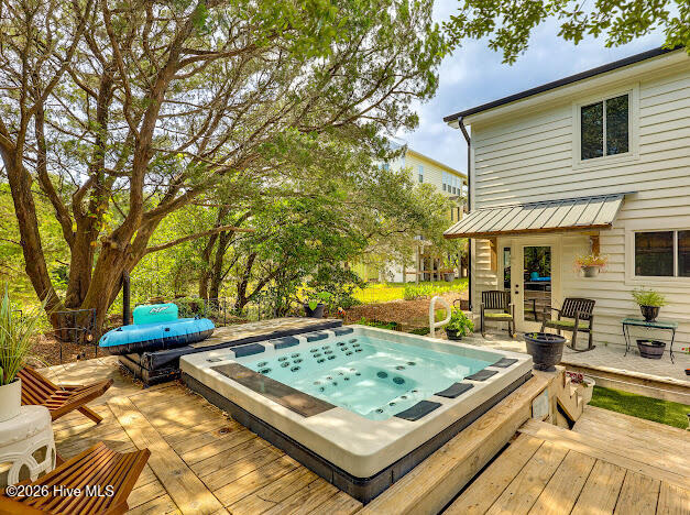 100558196 | Photo 40