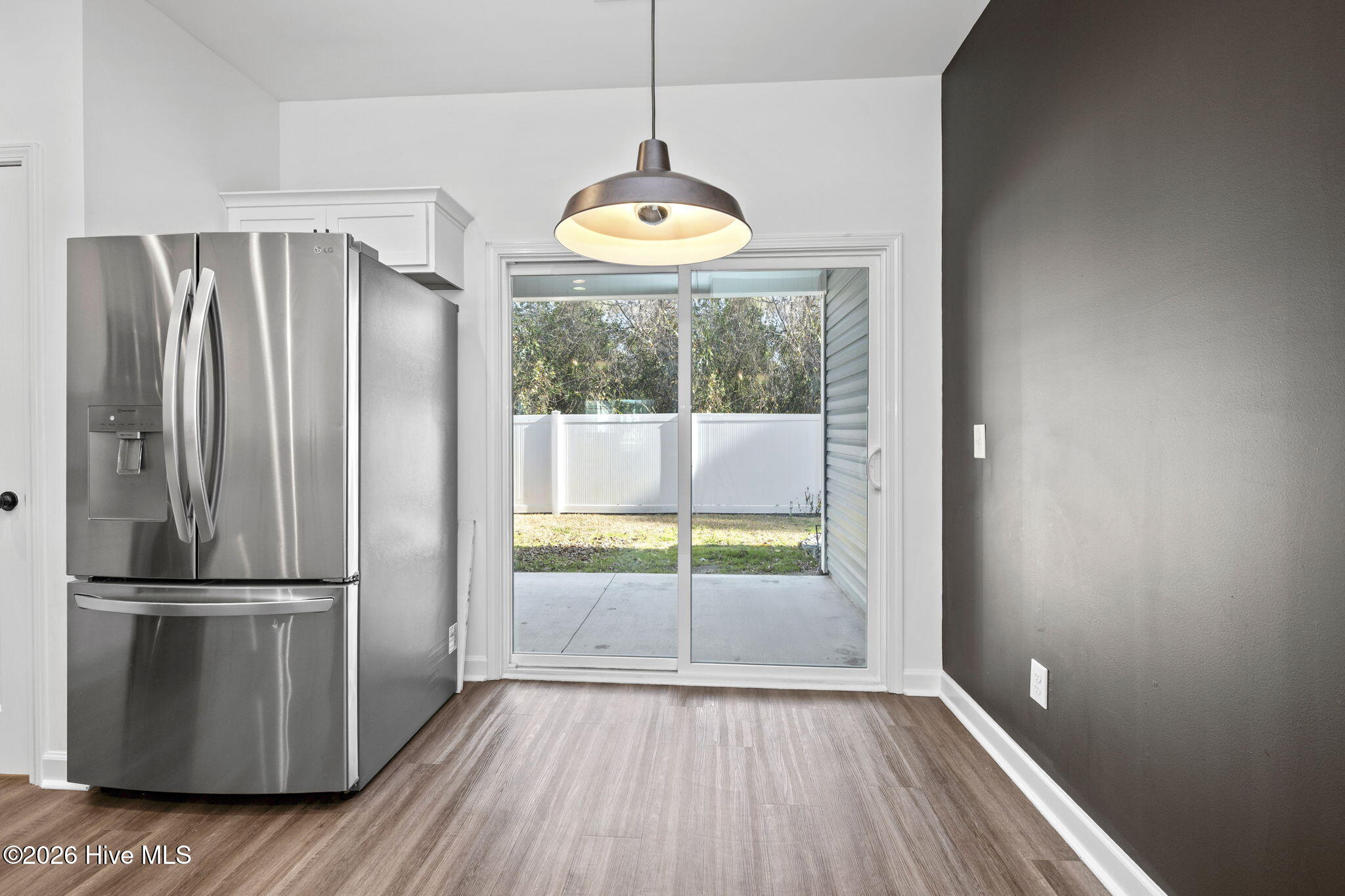 100547697 | Photo 11