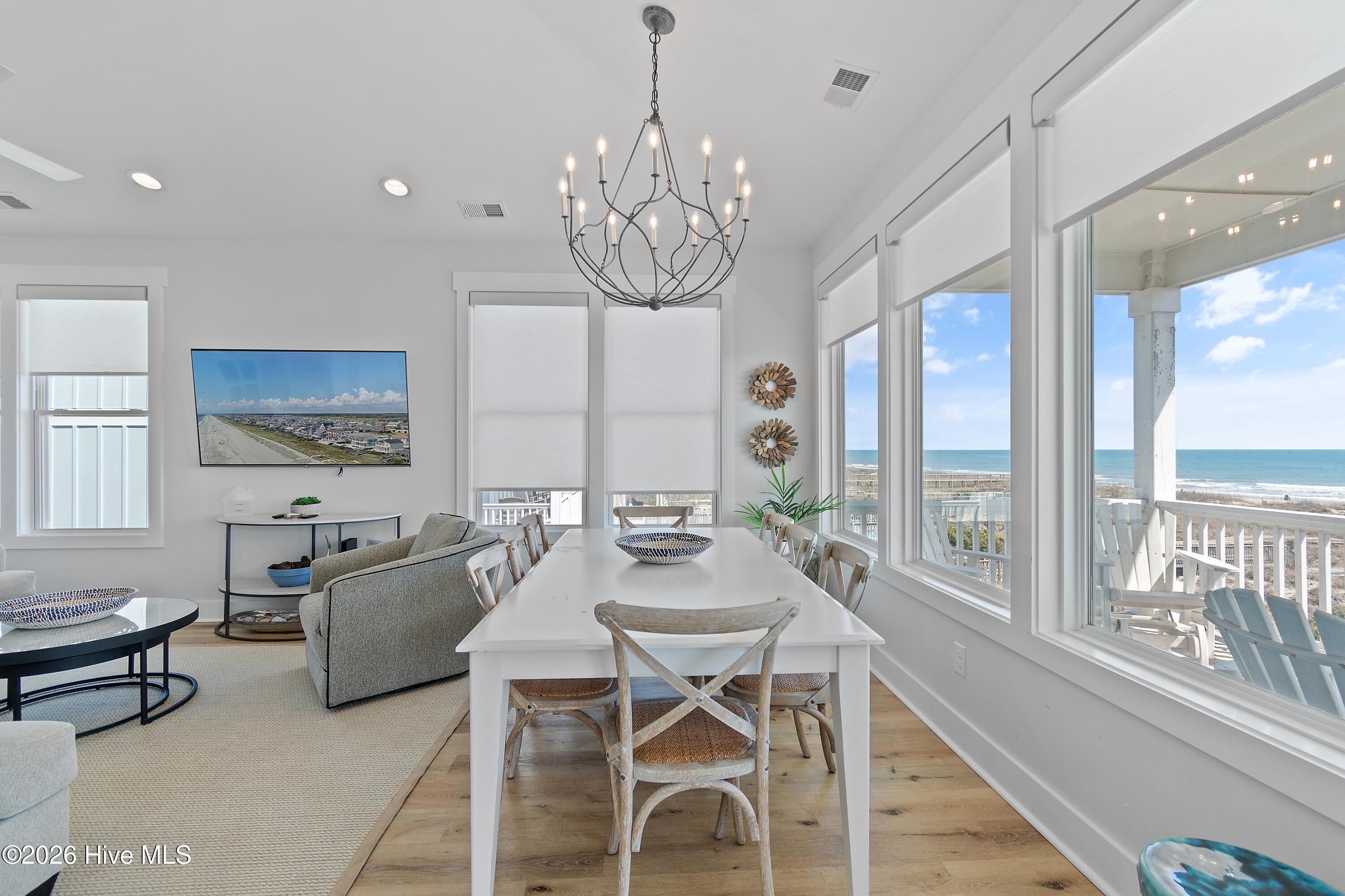 100564147 | Photo 19