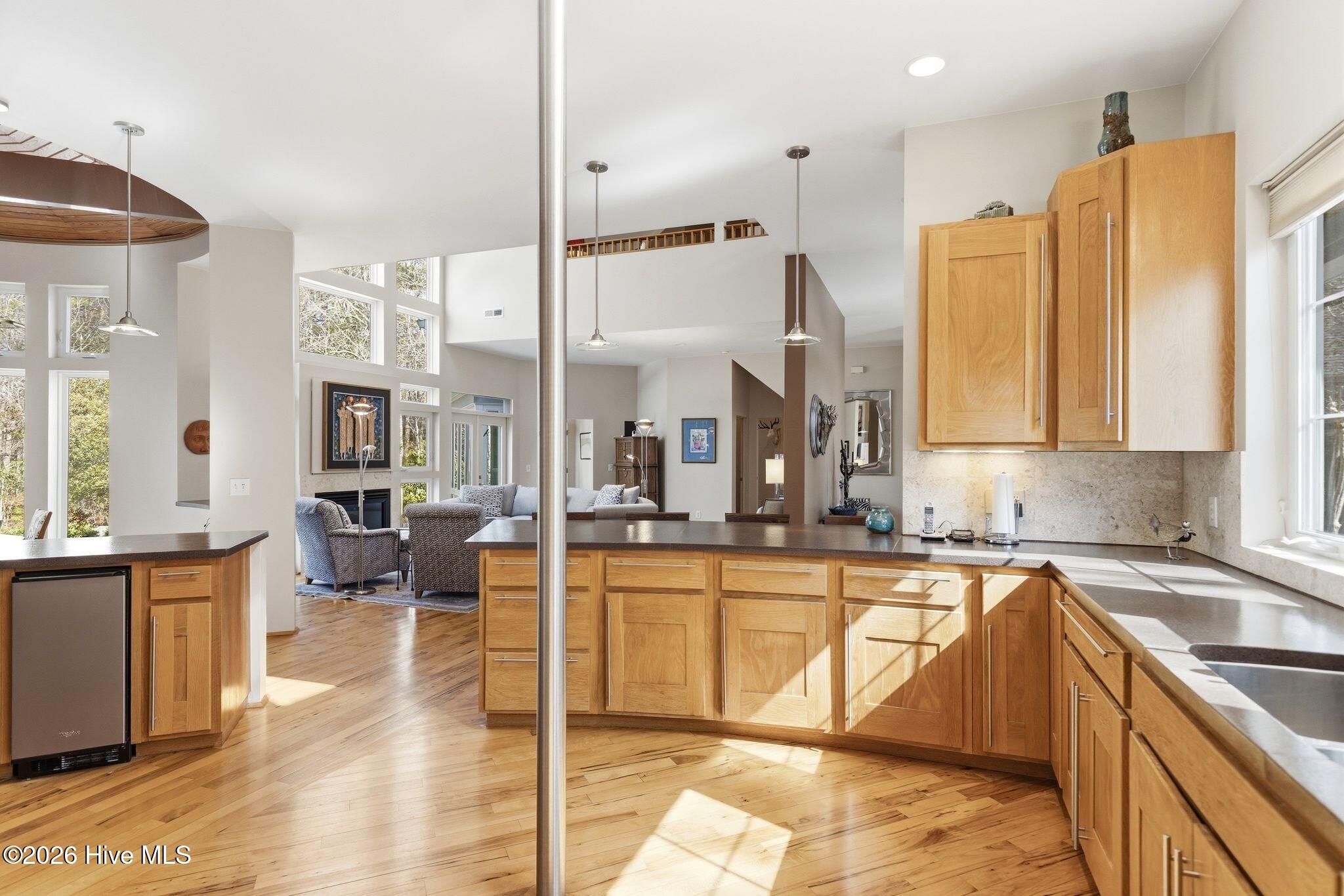 100555834 | Photo 11