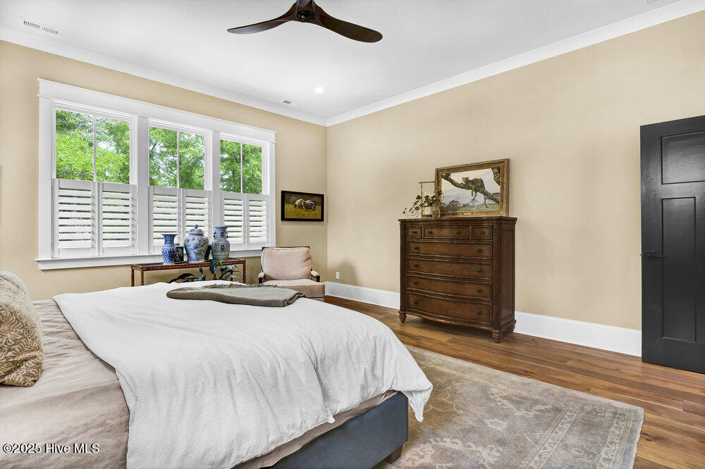 100534393 | Photo 26