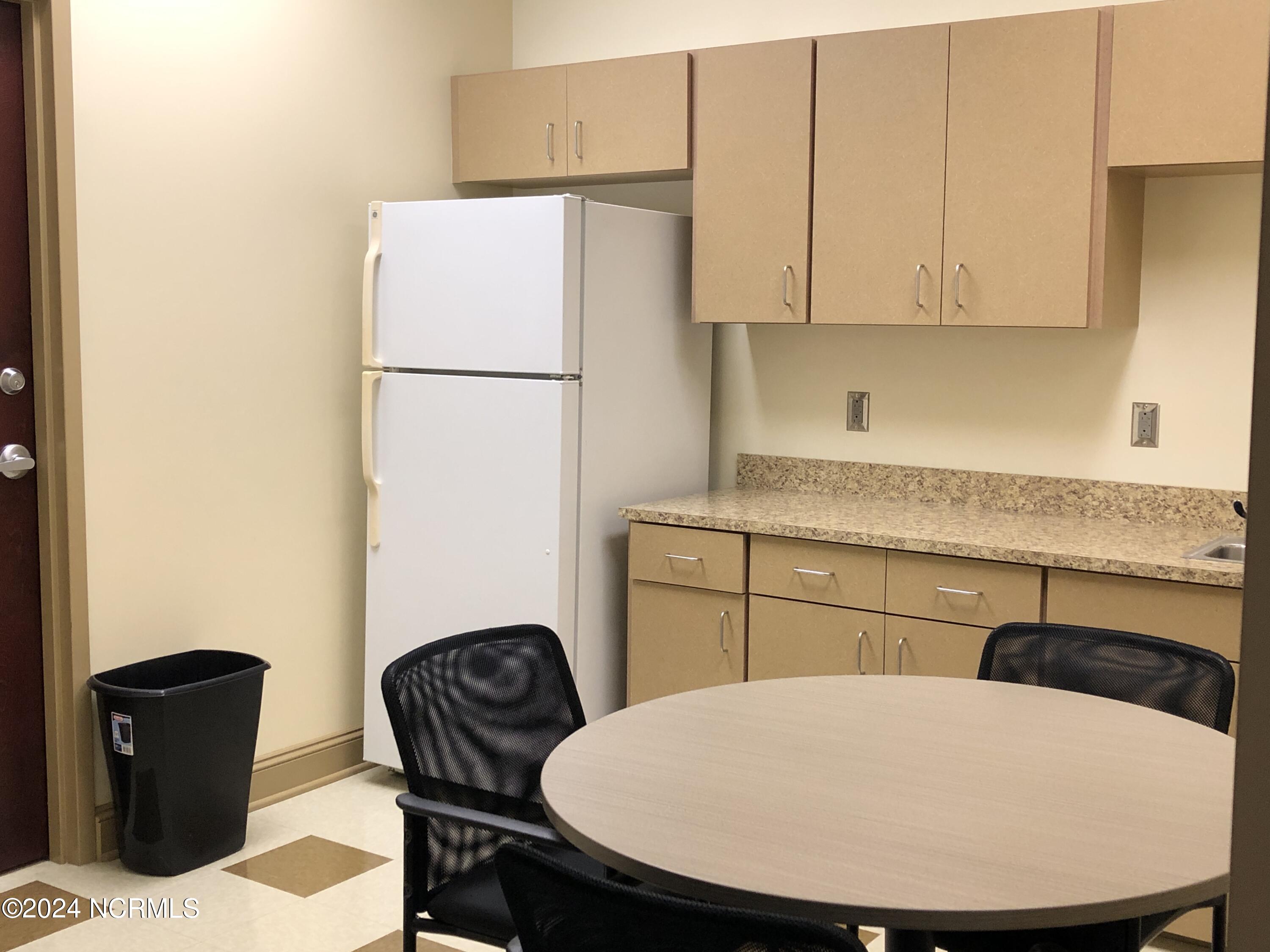 123 Pompano Place UNIT 400, Jacksonville, NC, 28546