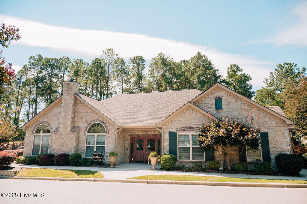 Homes for sale in Southern Pines, NC | 123 W Chelsea Ct, Southern Pines, NC 28387 | MLS# 100529669