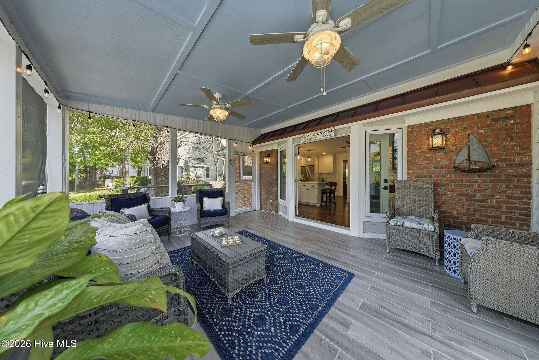 100567317 | Photo 61