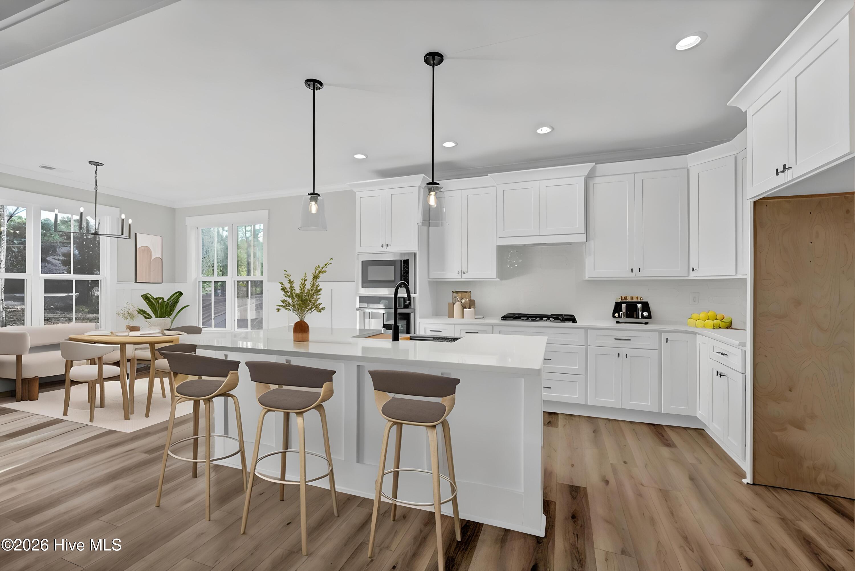 100551987 | Photo 12