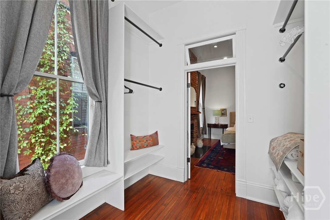 415 Whitaker Street, Savannah, GA, 31401