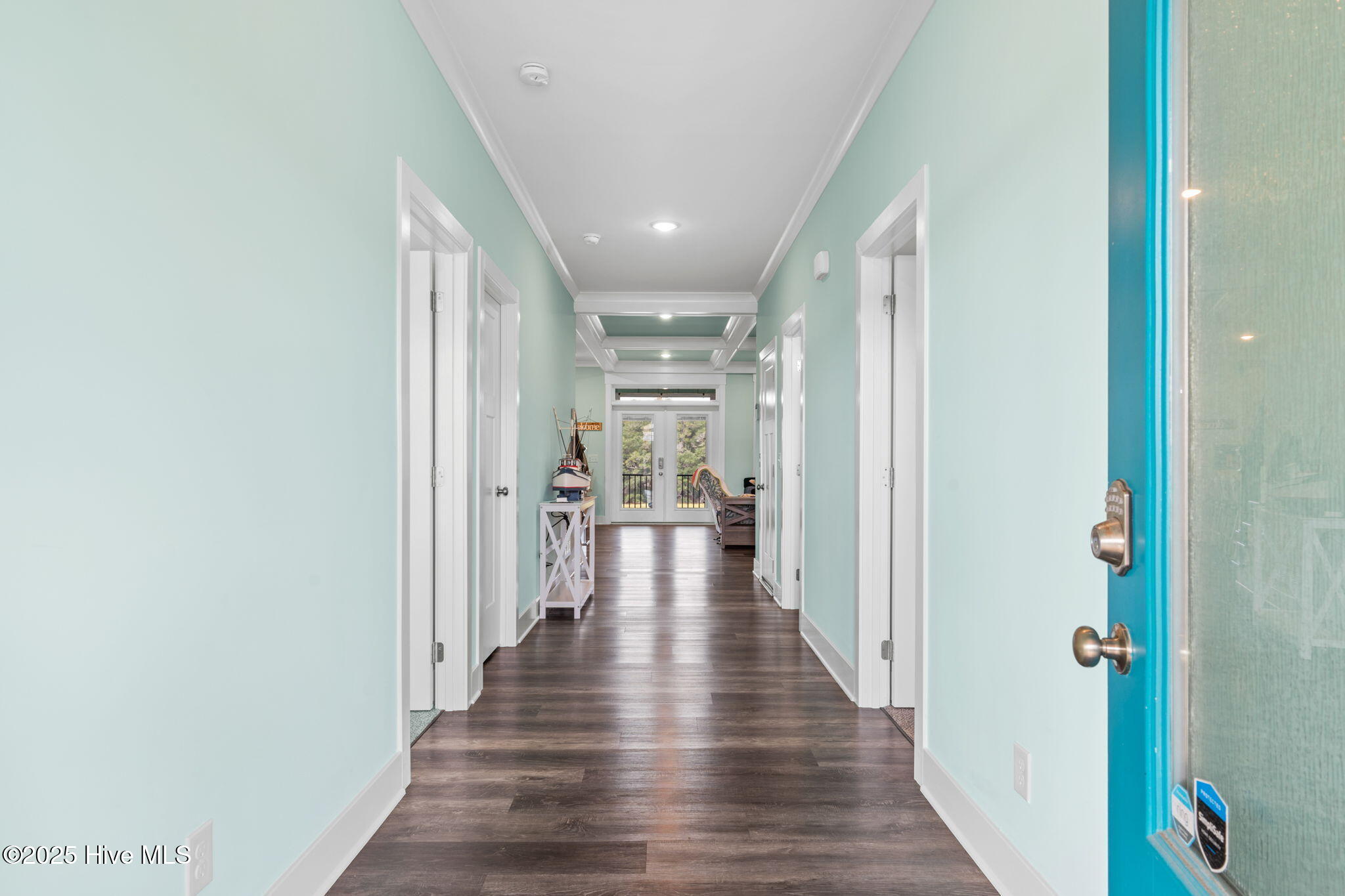 100527753 | Photo 43