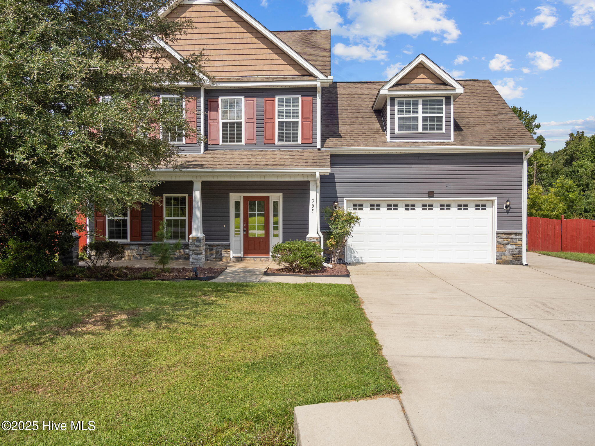 100529601 | Photo 39