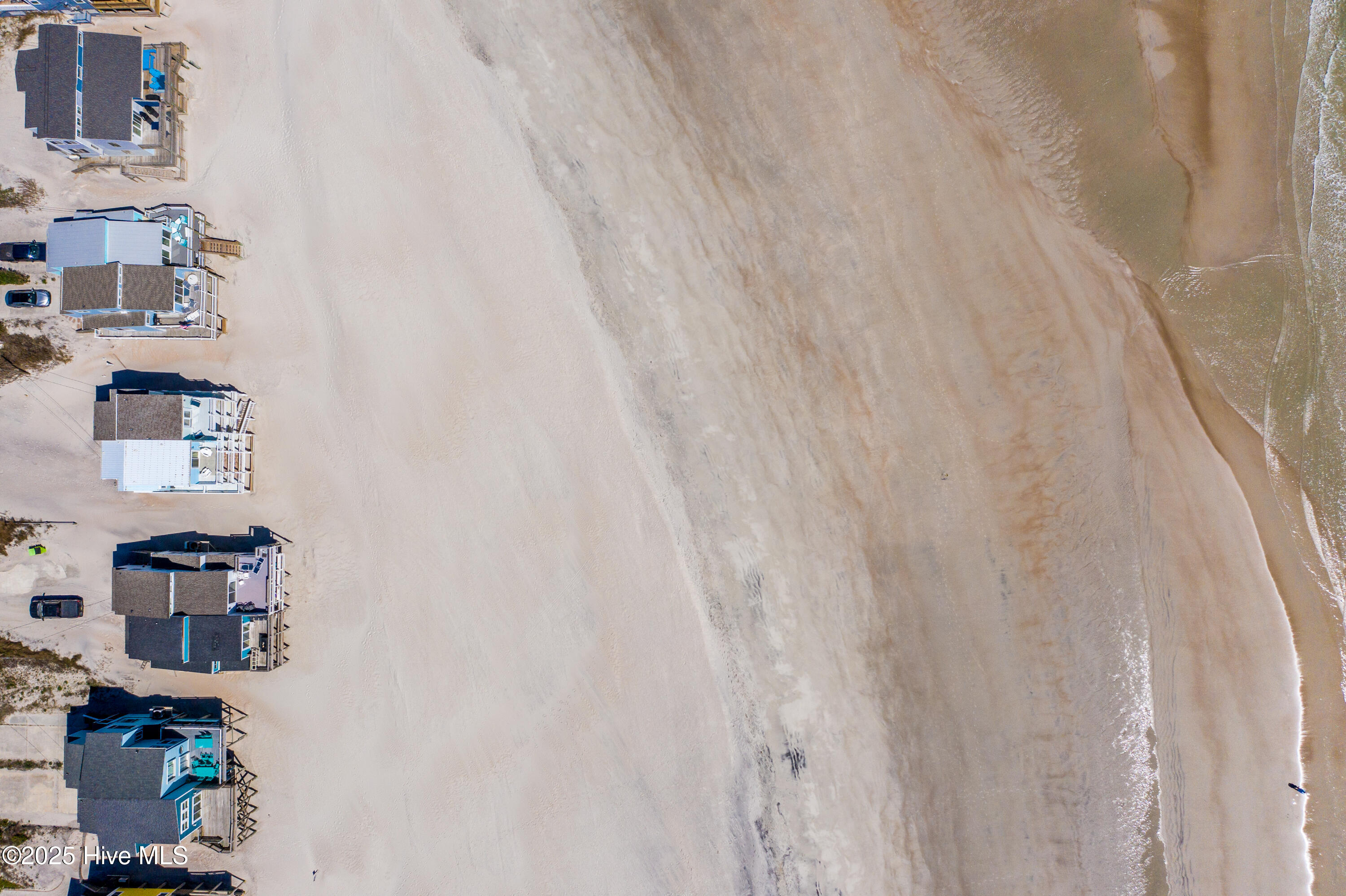 100553697 | Photo 21