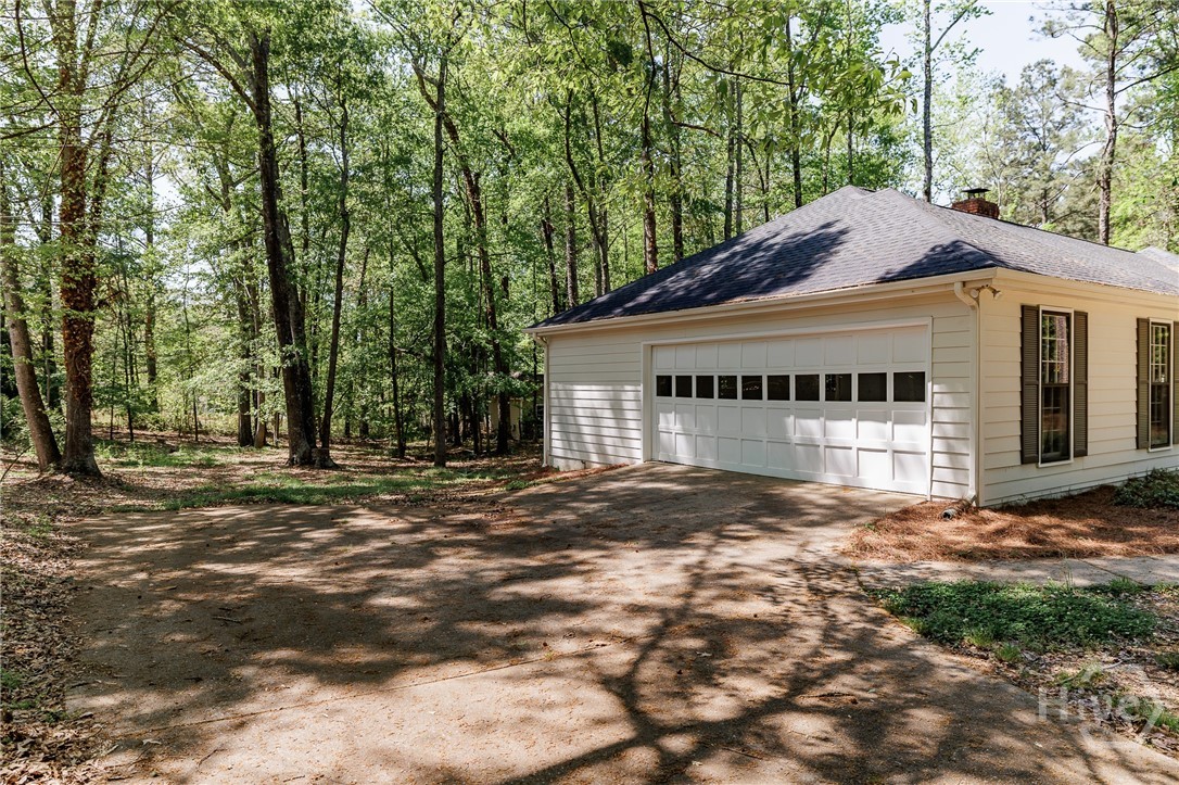 110 Covey Lane