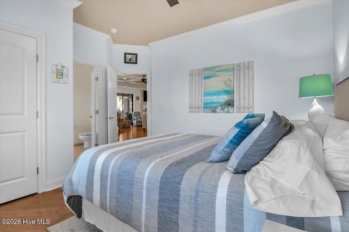 100553917 | Photo 34