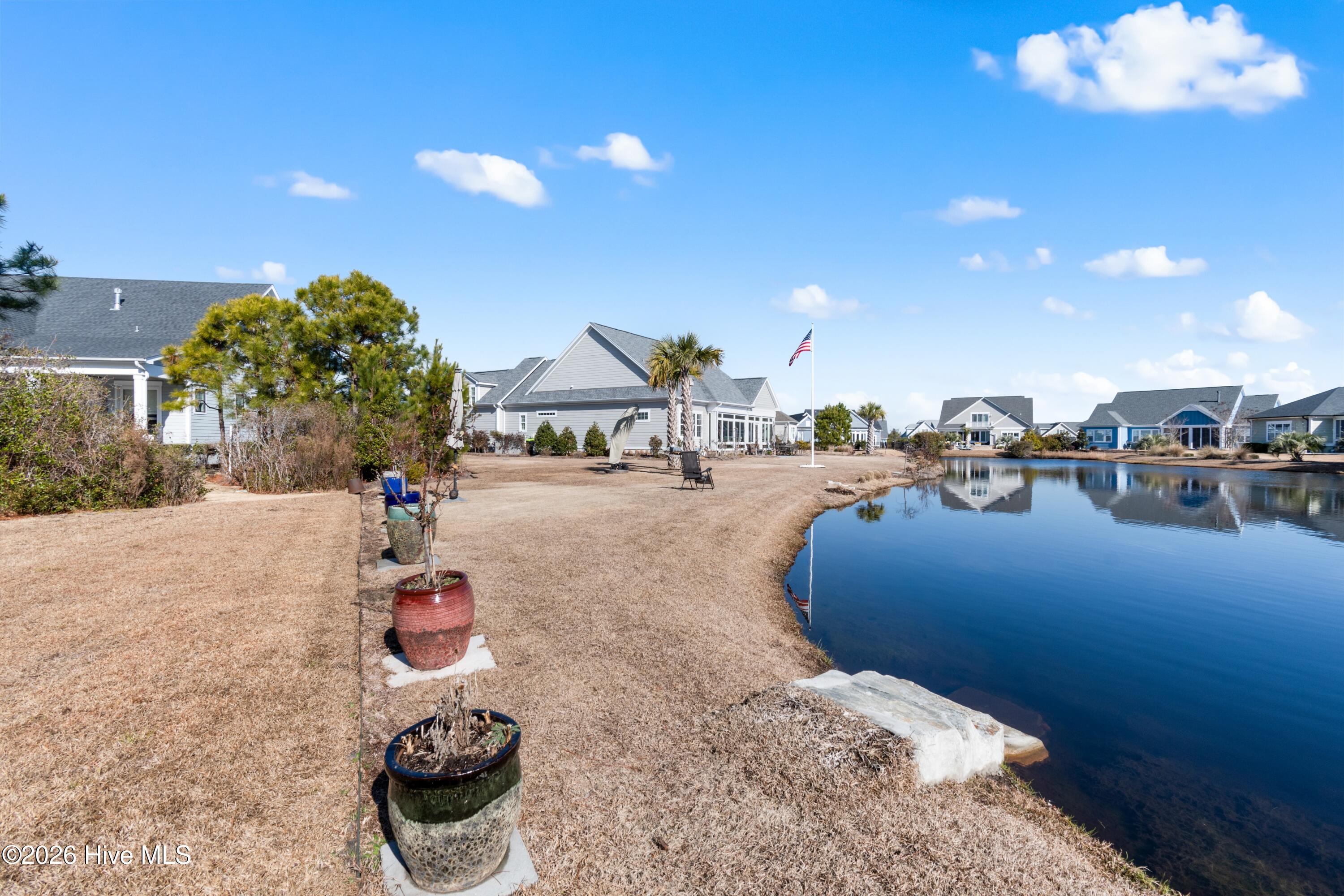 100560288 | Photo 68