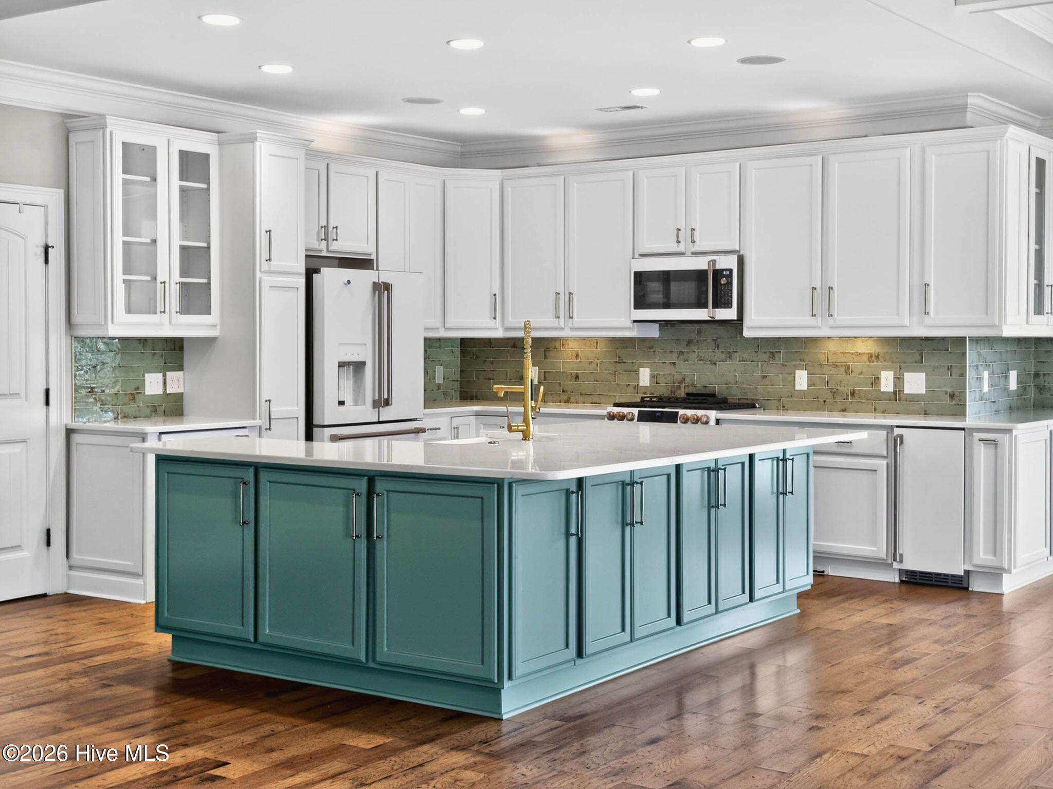 100567612 | Photo 14