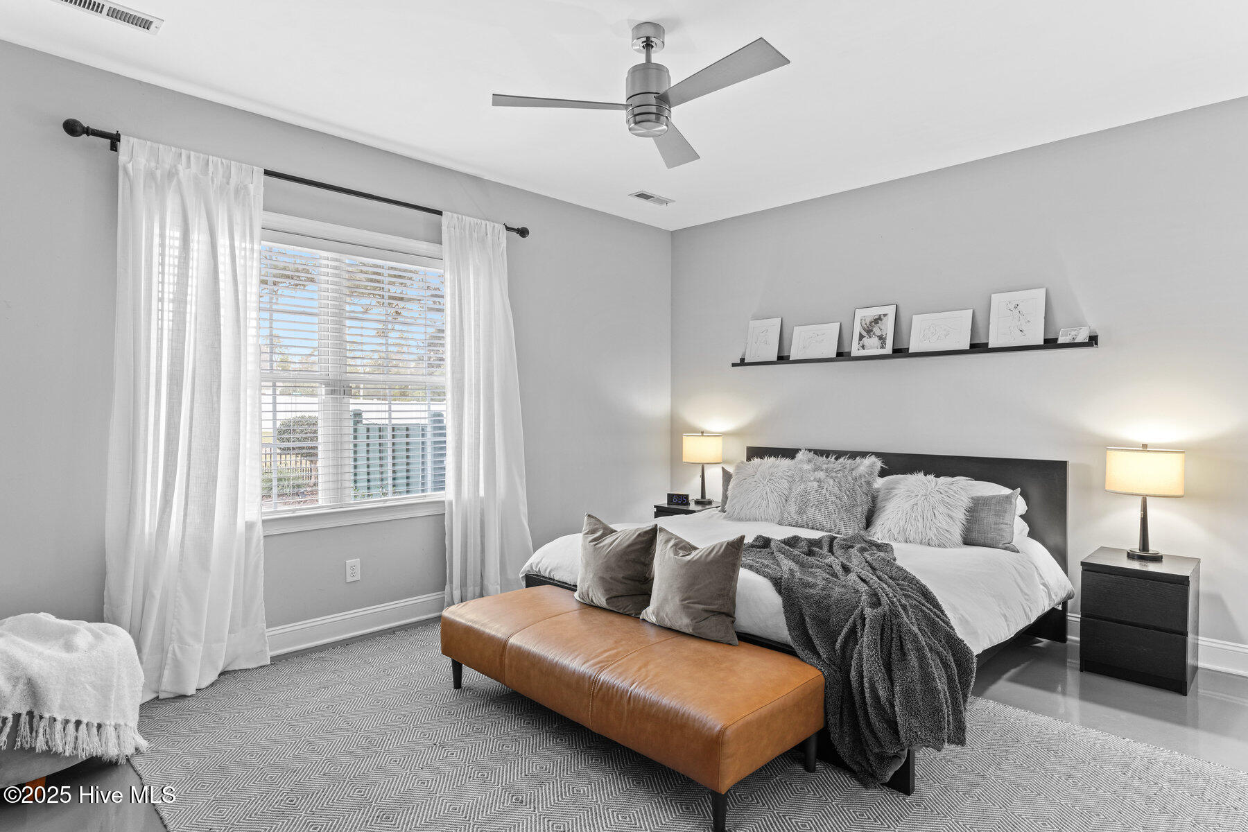 100532404 | Photo 11