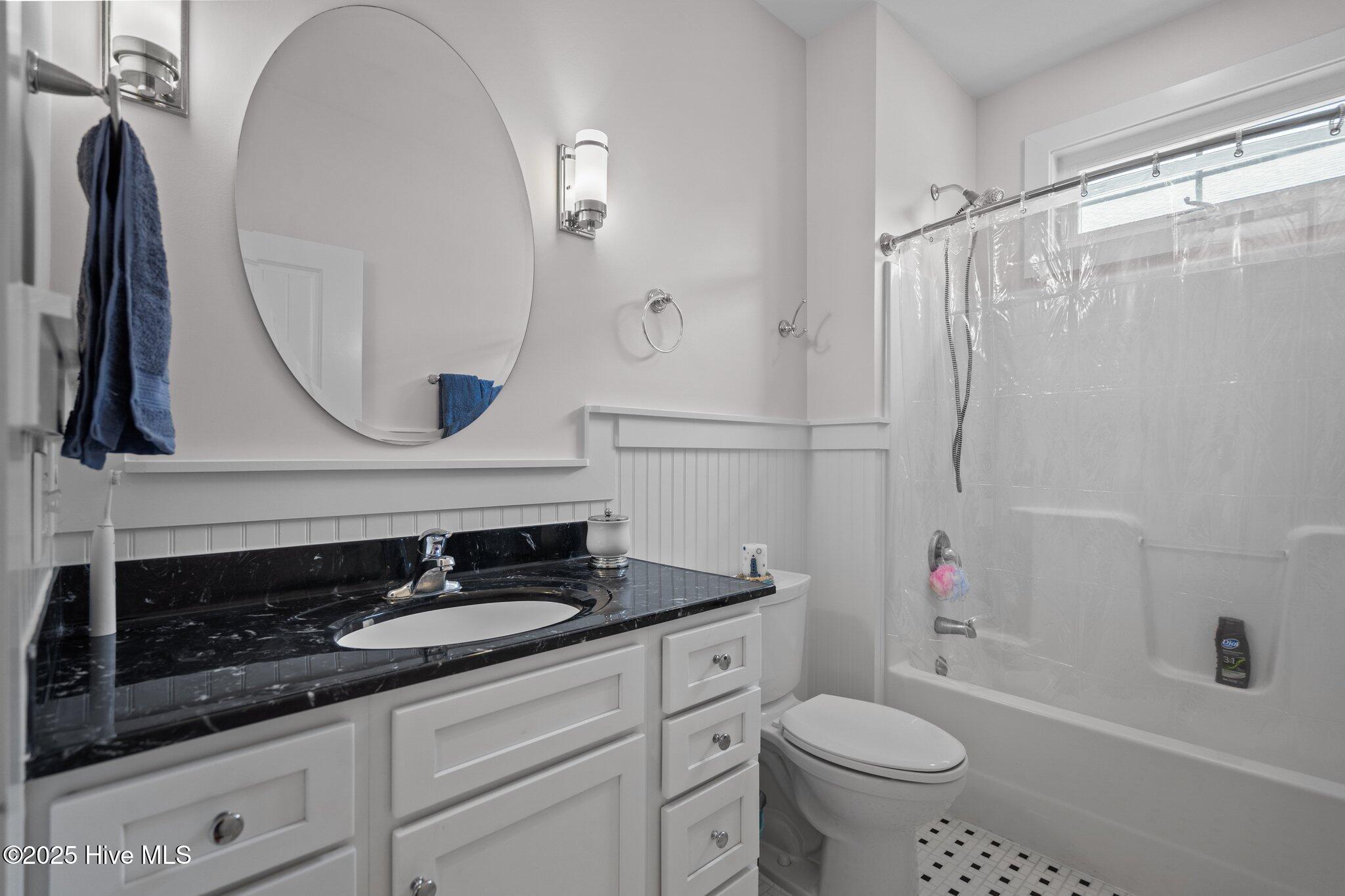 418 Columbia Avenue, Carolina Beach, NC 28428 – photo 22: 35-web-or-mls-DSC03866