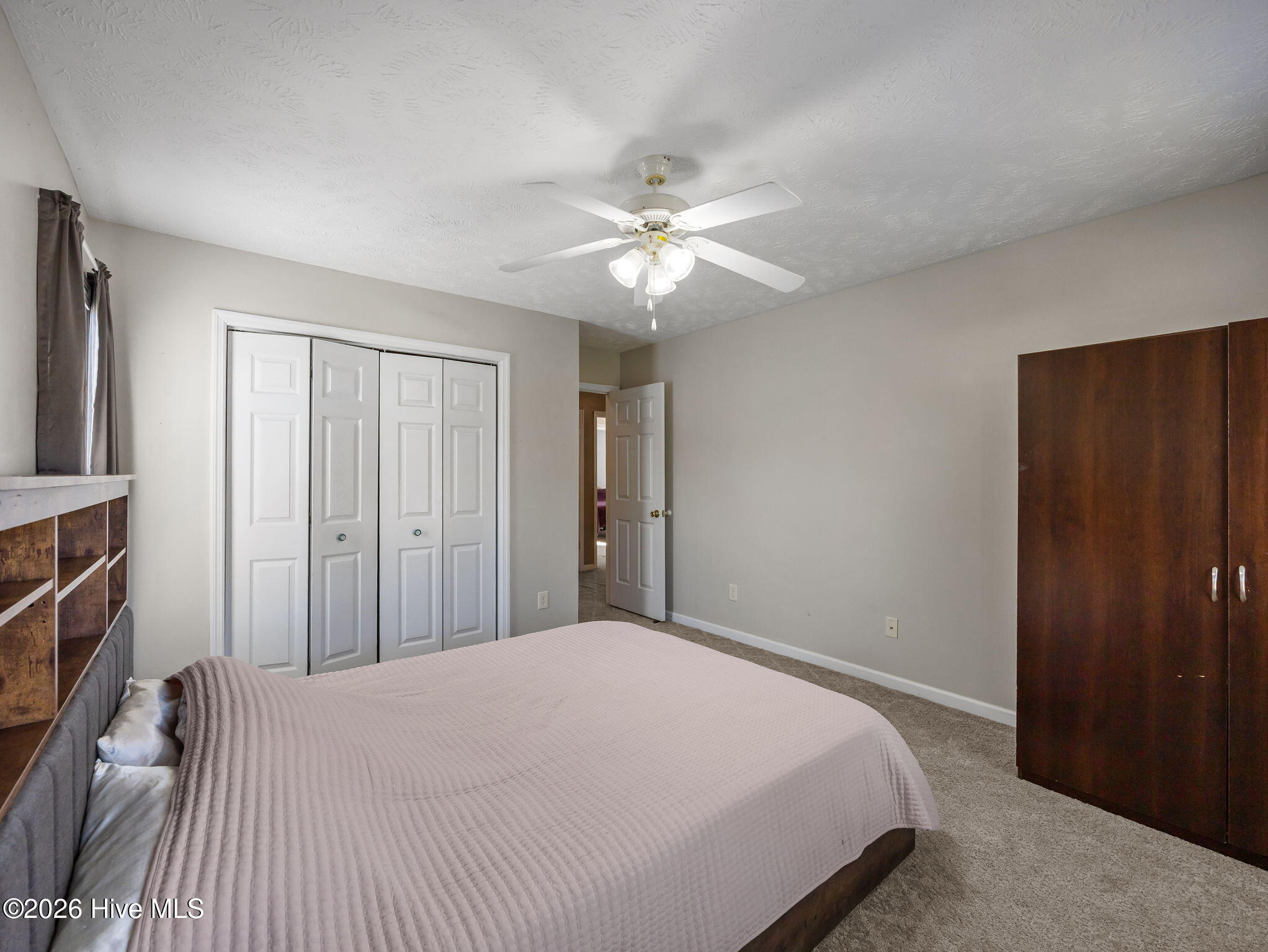 100566788 | Photo 21