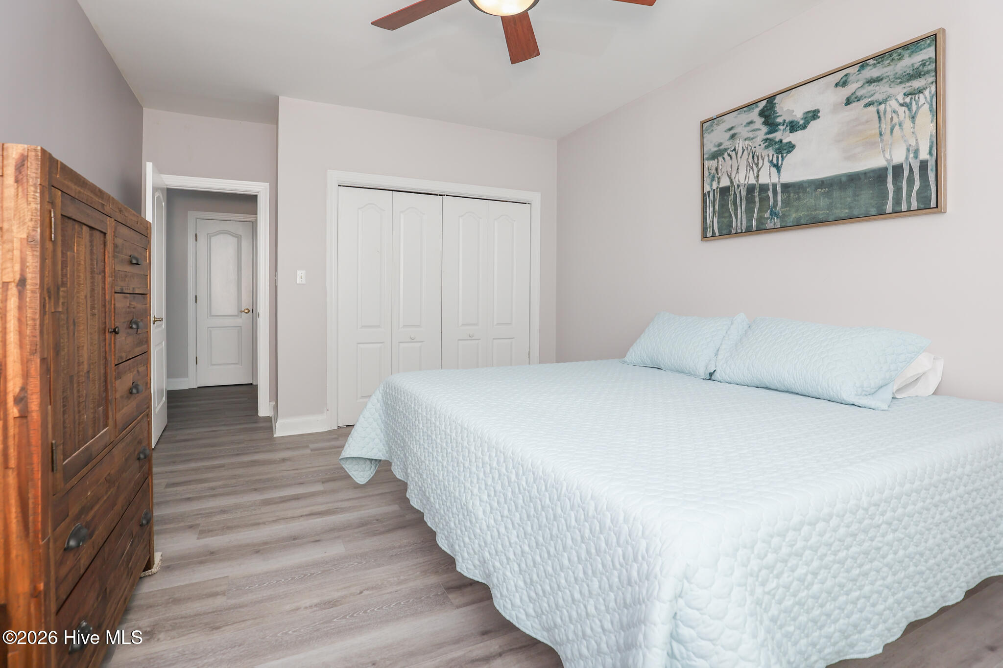 100556044 | Photo 47