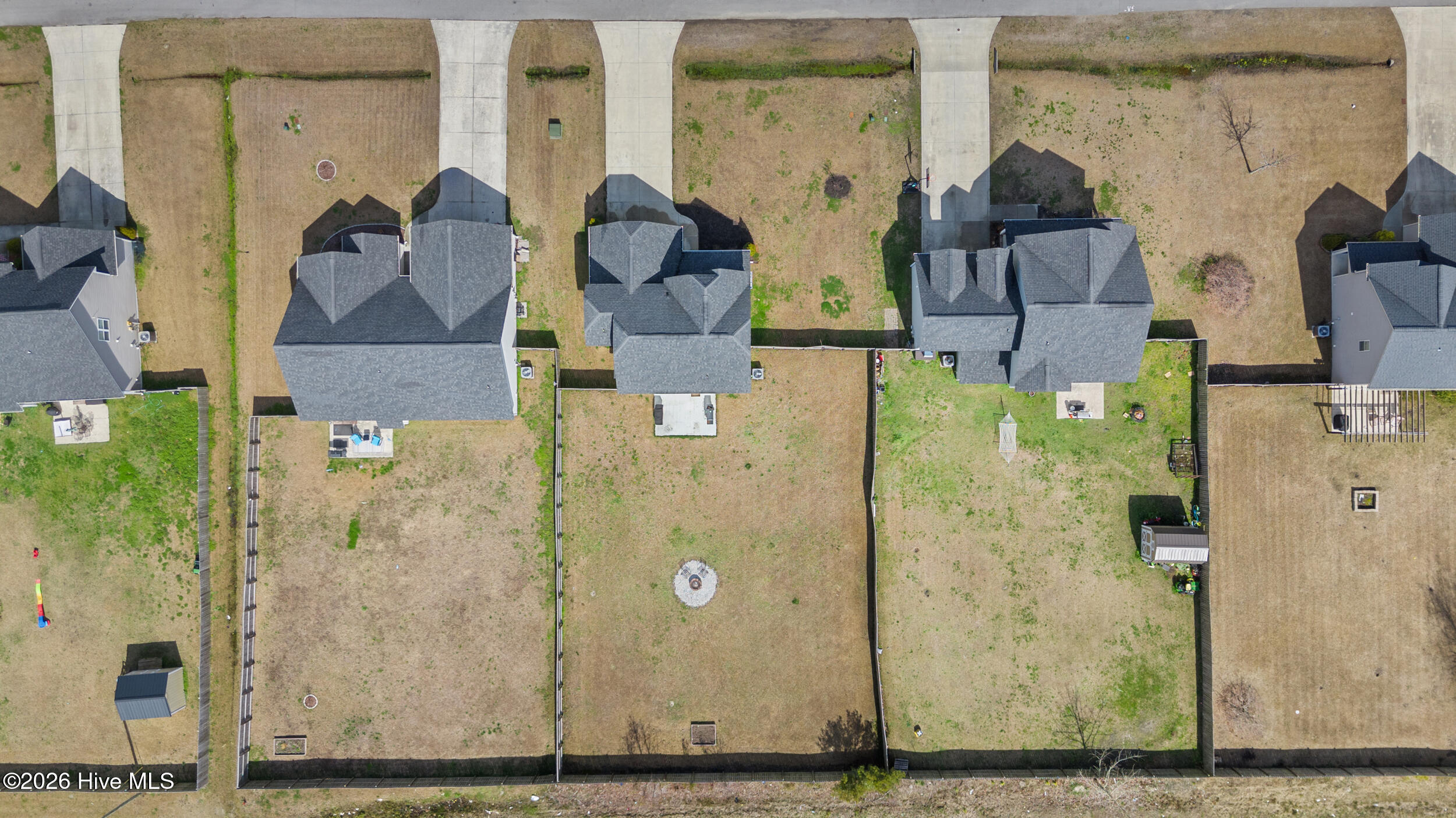 100558601 | Photo 40