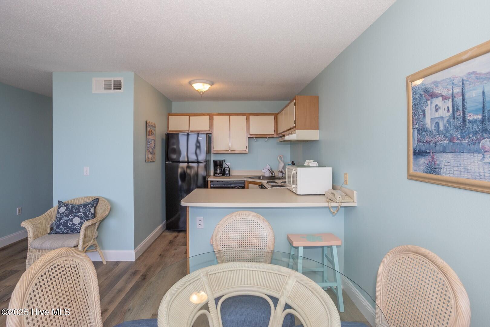 100527171 | Photo 11