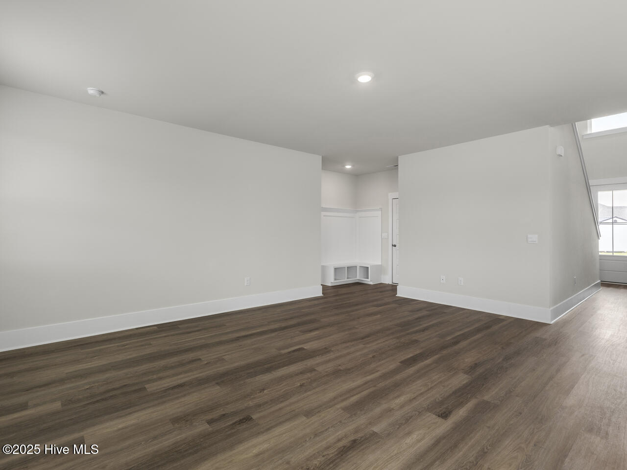 100569575 | Photo 17