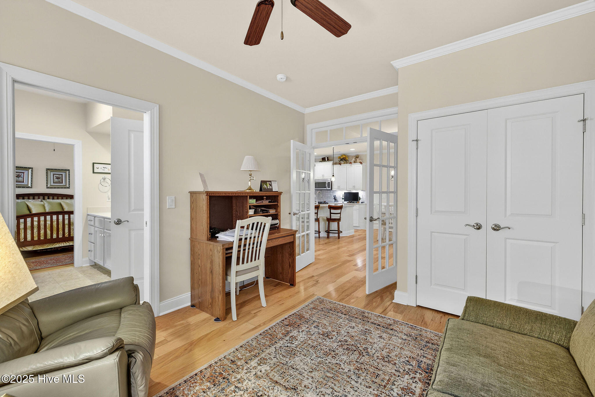 100544903 | Photo 30