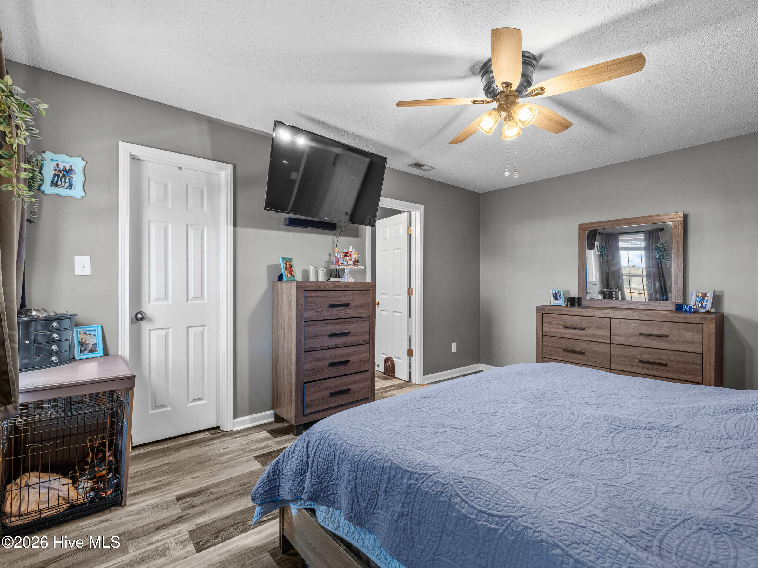 100554135 | Photo 23