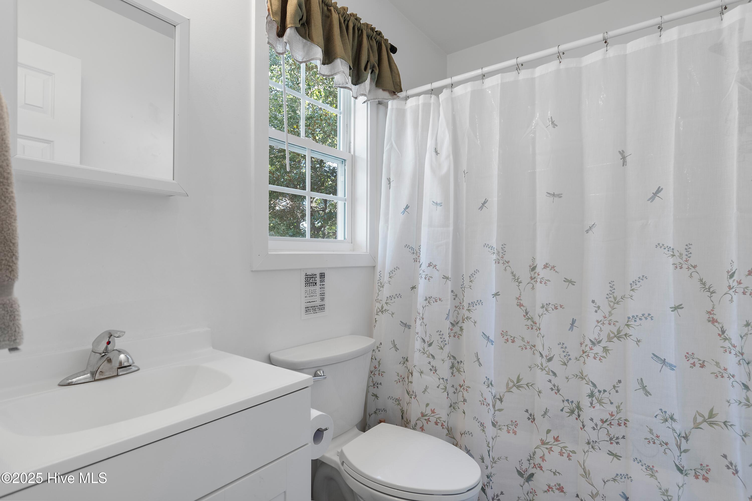 100532818 | Photo 22