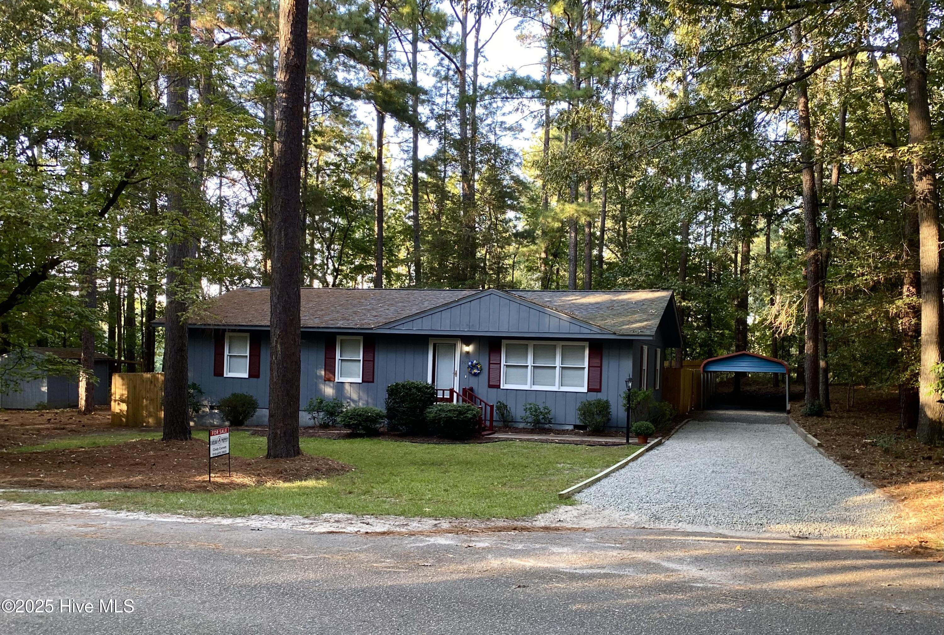 901 Heather Trail