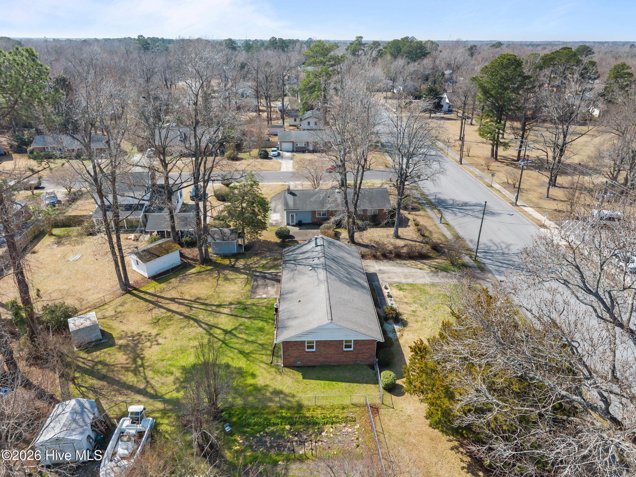 100558216 | Photo 40