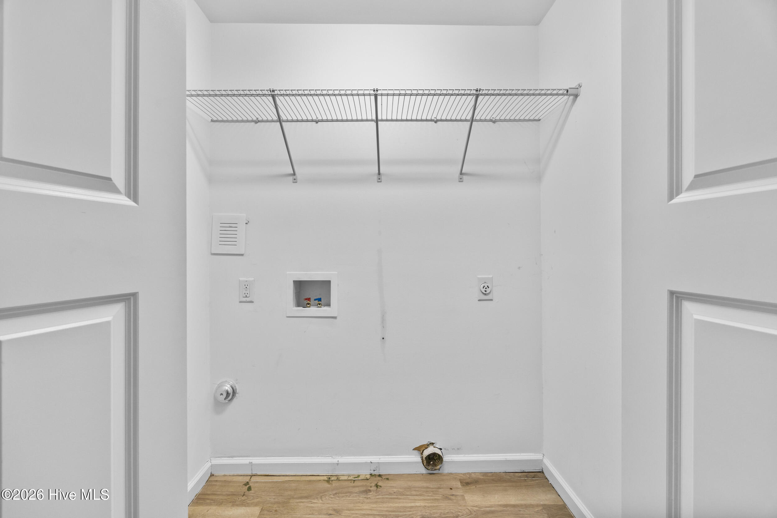 100551479 | Photo 10