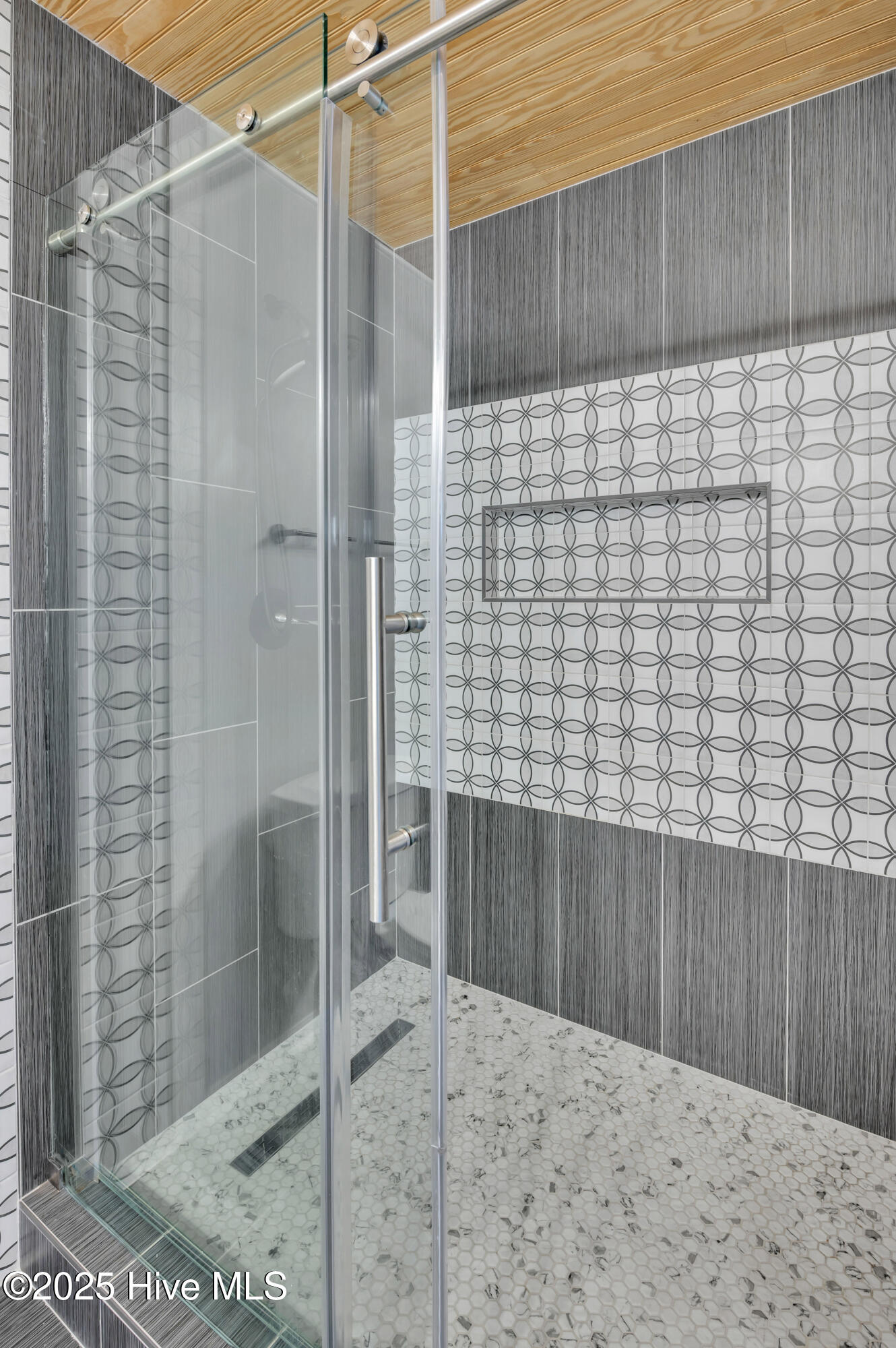 100535250 | Photo 20