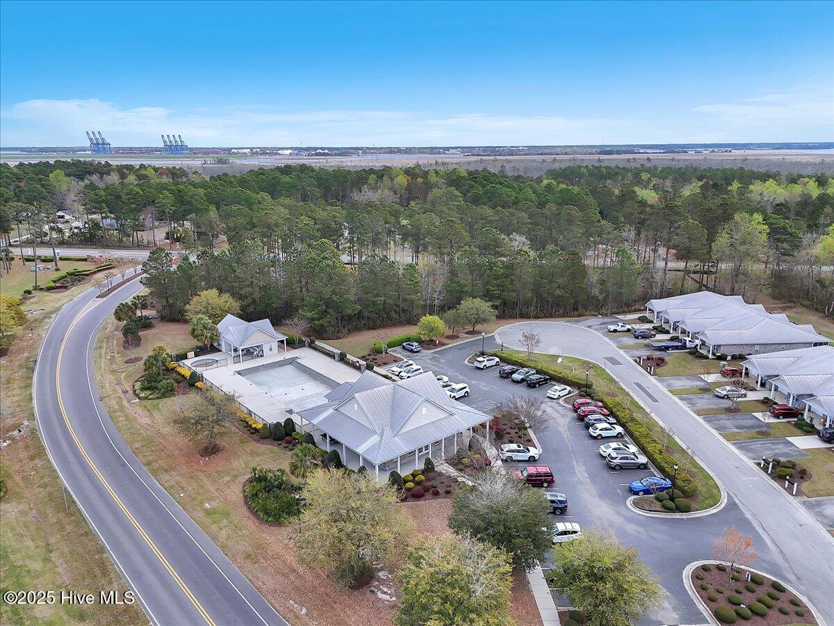 100527070 | Photo 35