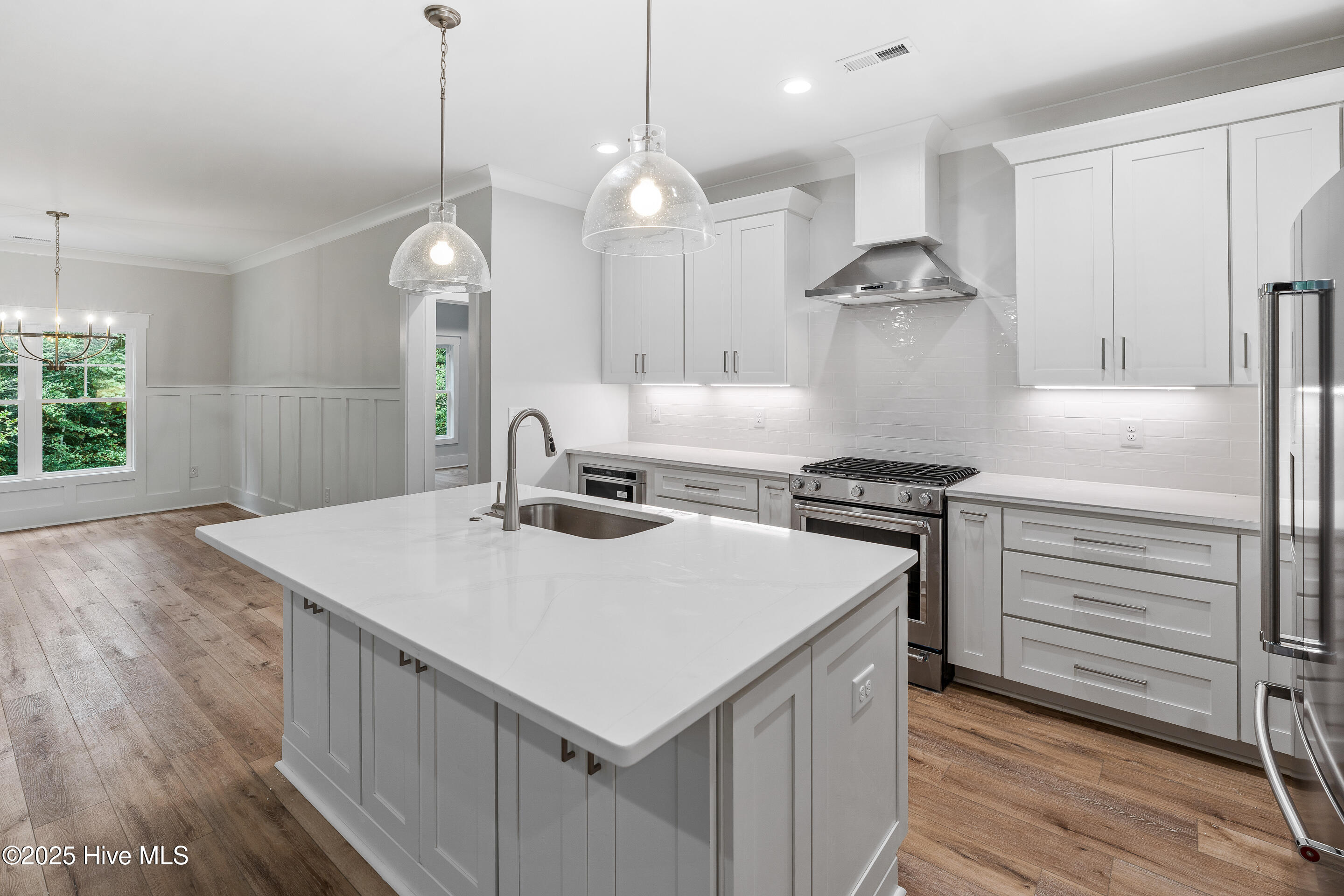 100515722 | Photo 16